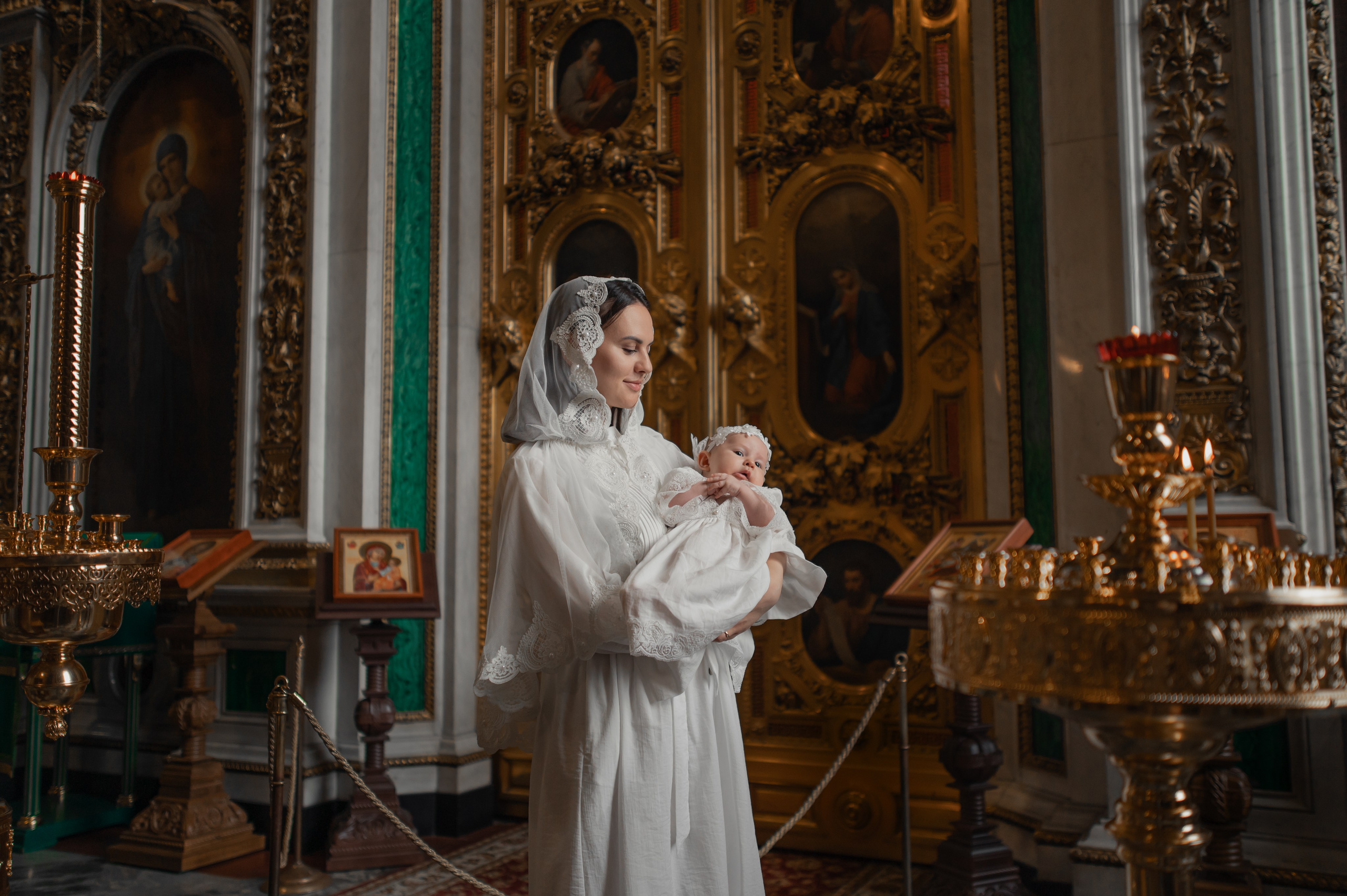 Крещение в Исаакиевском соборе. Фотограф на крещение и венчание, семейный фотограф в Санкт-Петербурге