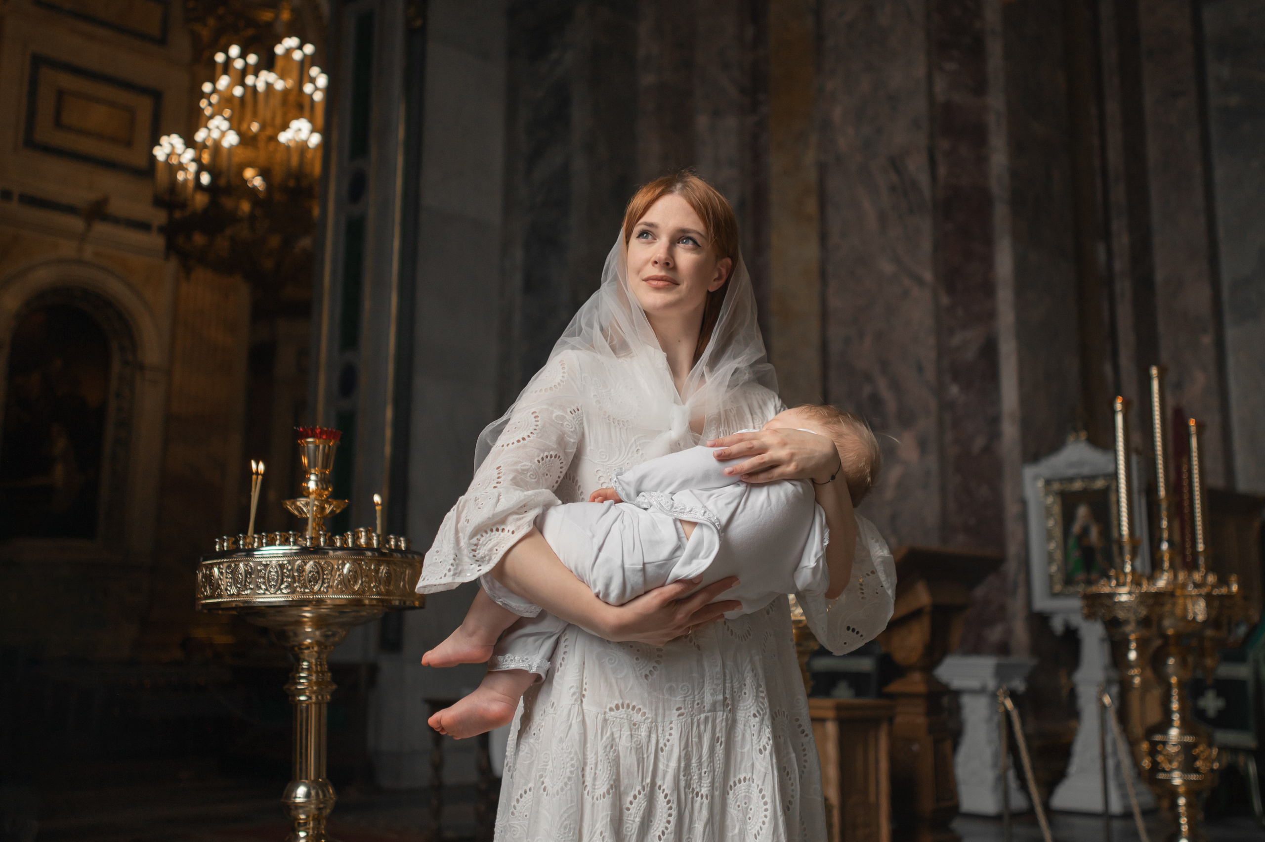 Крещение в Исаакиевском соборе. Фотограф на крещение и венчание, семейный фотограф в Санкт-Петербурге