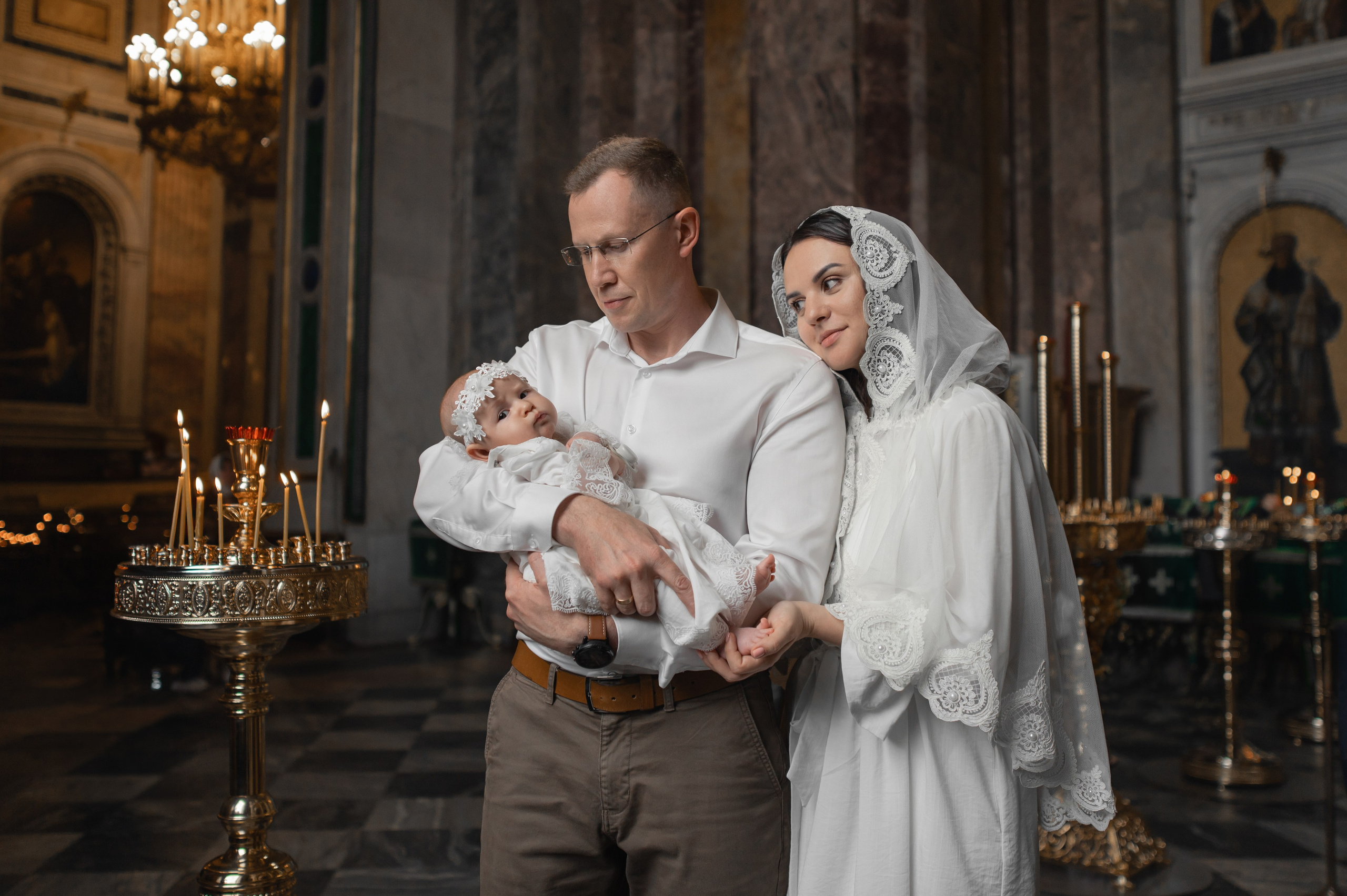 Крещение в Исаакиевском соборе. Фотограф на крещение и венчание, семейный фотограф в Санкт-Петербурге