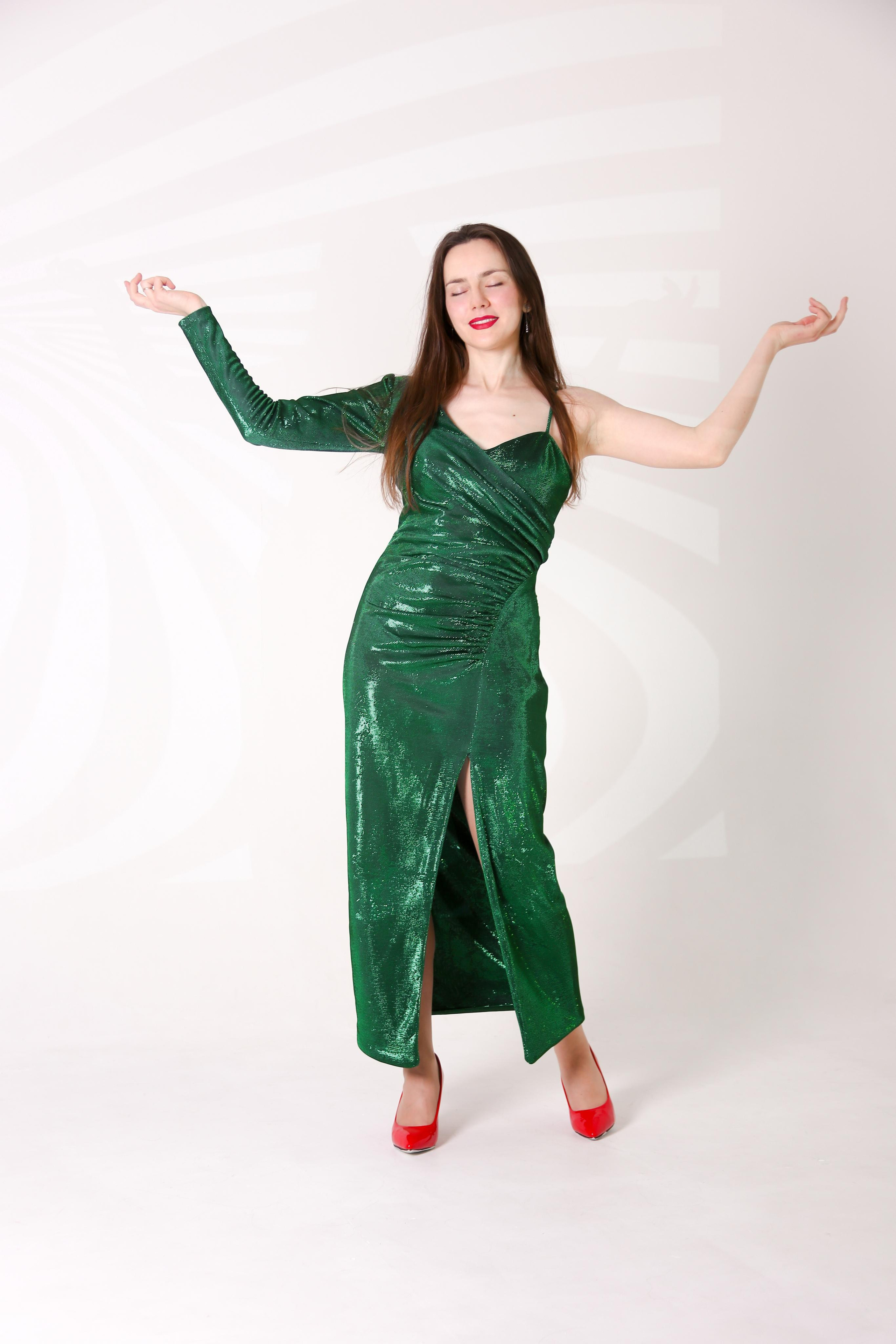 Даша в студии. Фотограф Пермь. Фотосессия в фотостудии Перми и на свежем воздухе