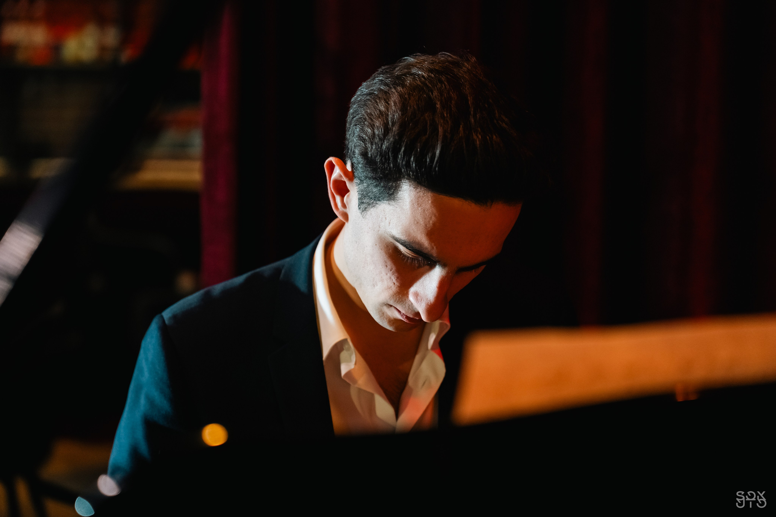 Видеопродакшн BACKED ROLL