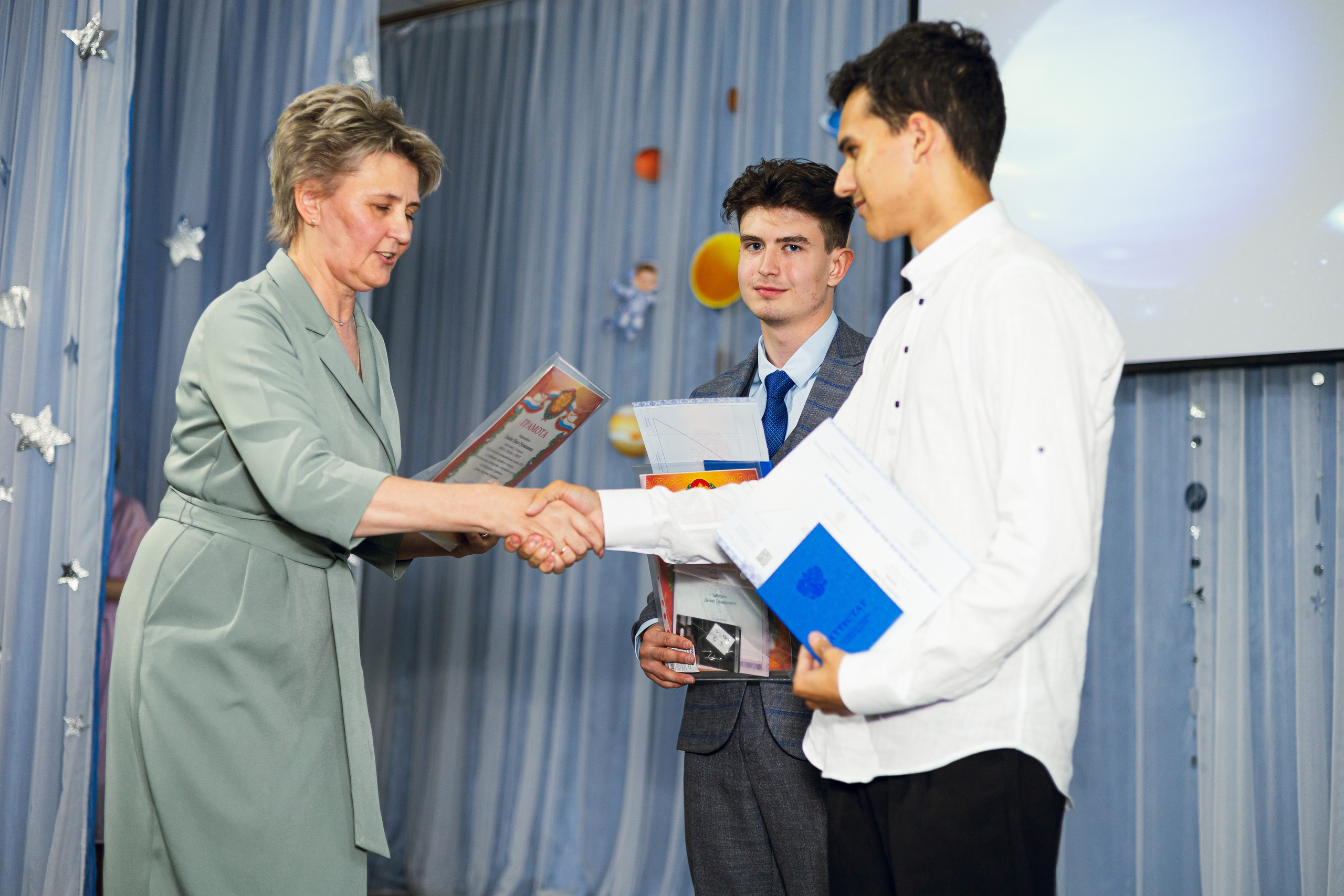 3 школа. Фотограф и видеограф в Бугульме Аня Трутнева