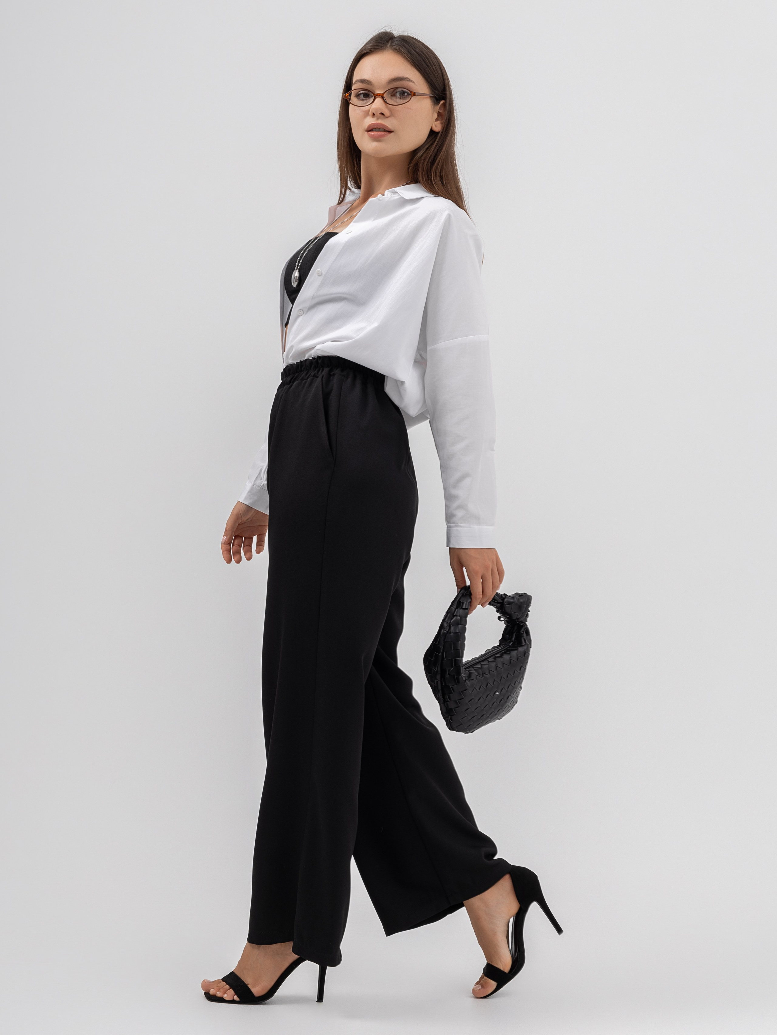 Юля. Фото для маркетплейсов в самых сочных локациях города Сочи