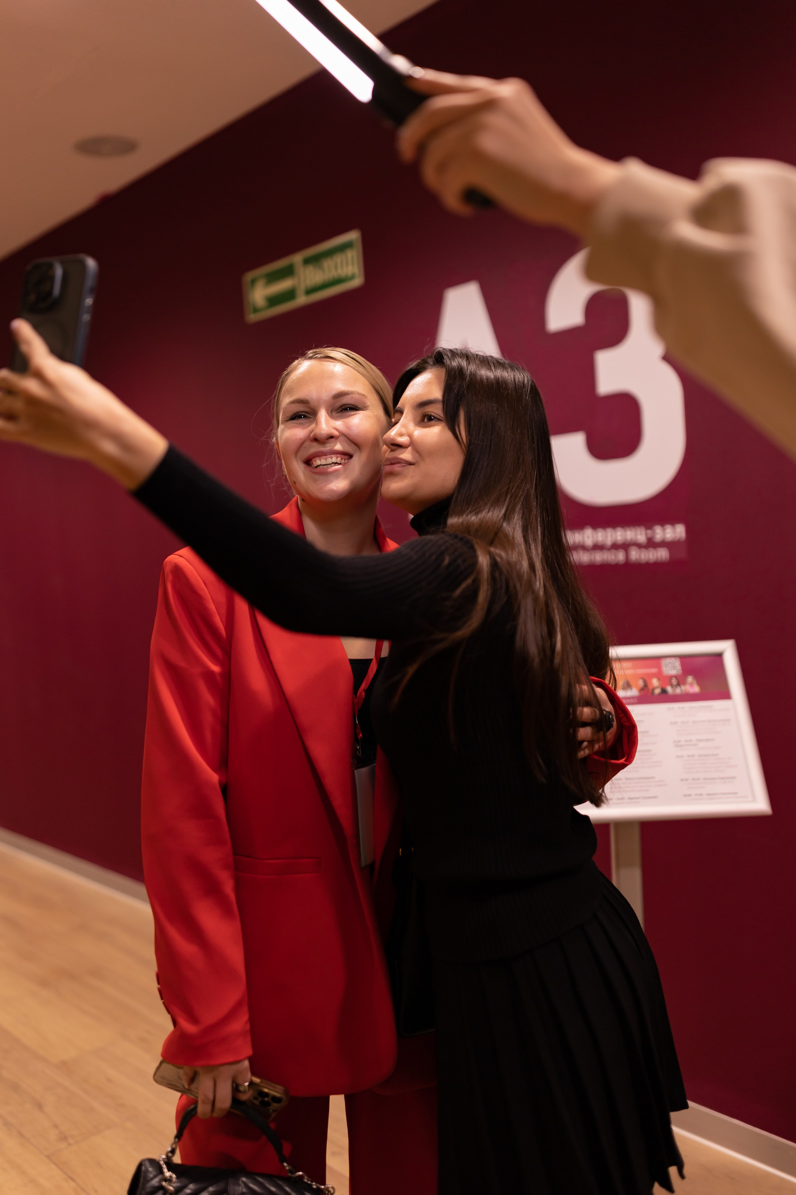 Только суть ЛИДЕР (Сколково). Сказочный фотограф для Вас и Вашей семьи