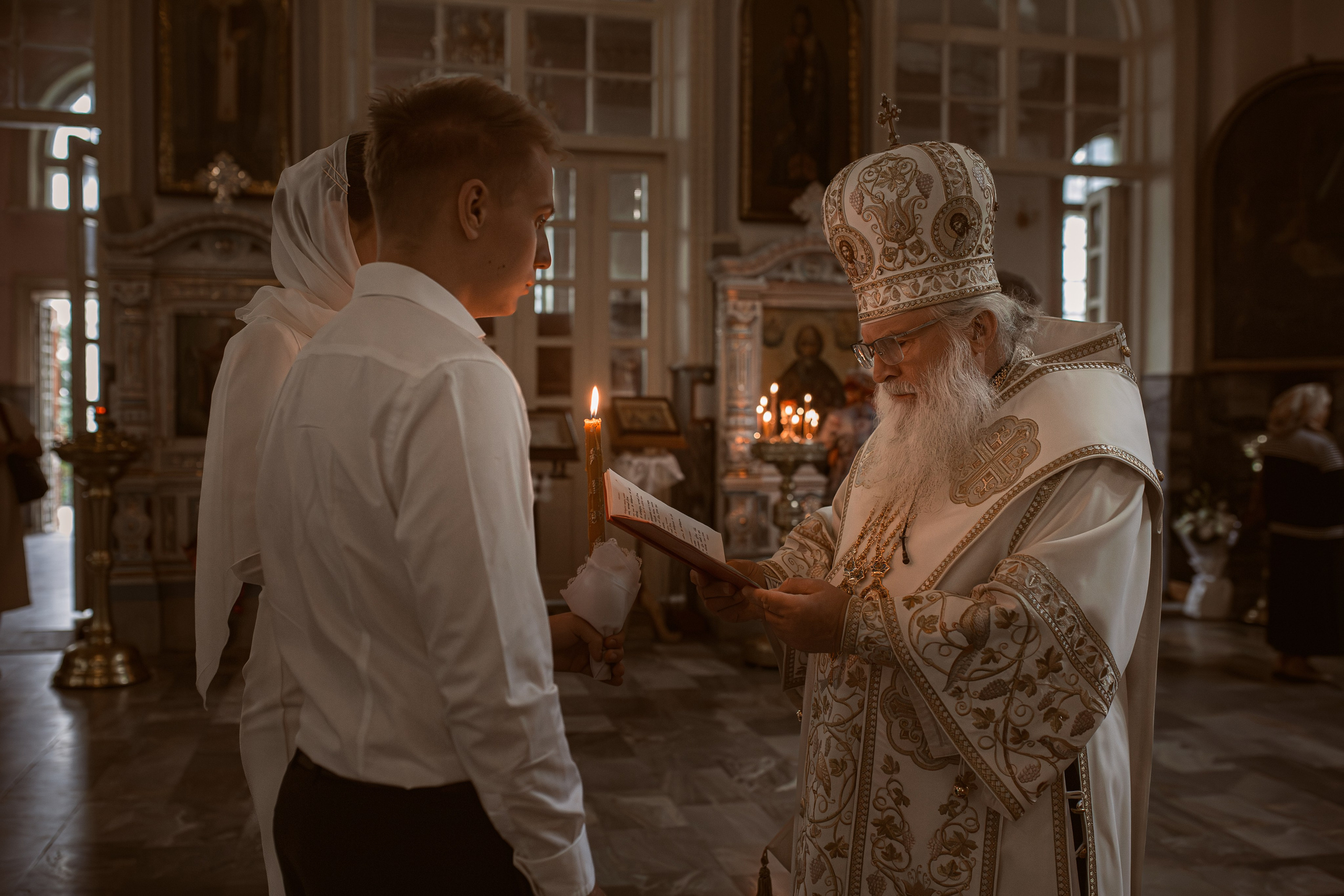 Венчание в Успенском кафедральном соборе Ташкента. Фотограф на Крещение и Венчание в Ташкенте