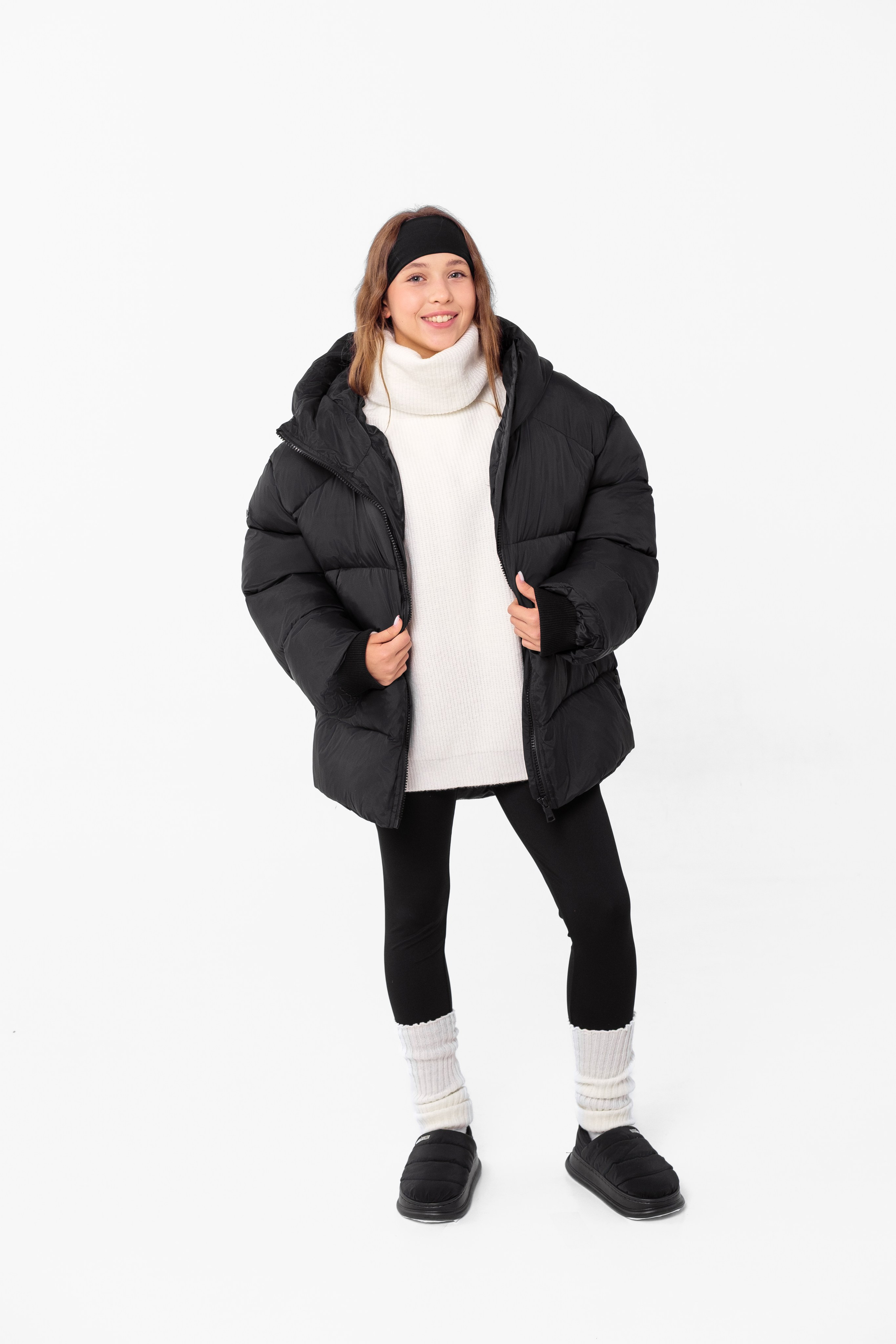 Съемка верхней одежды для каталога и маркетплейсов в Санкт-Петербурге. Фотосессия для маркетплейсов