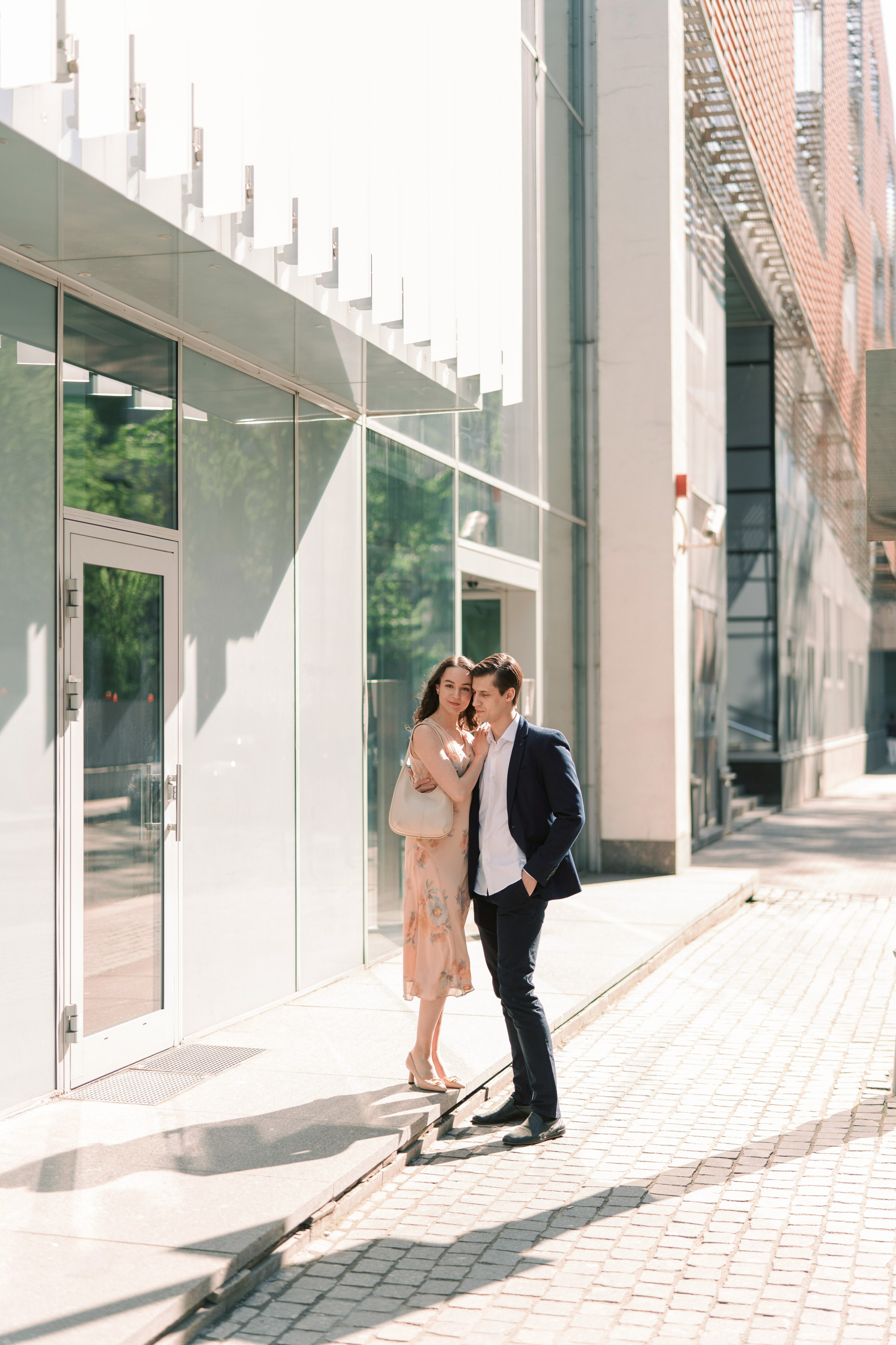 Лавстори, предствадебная прогулка в Москве, свадебный фотограф