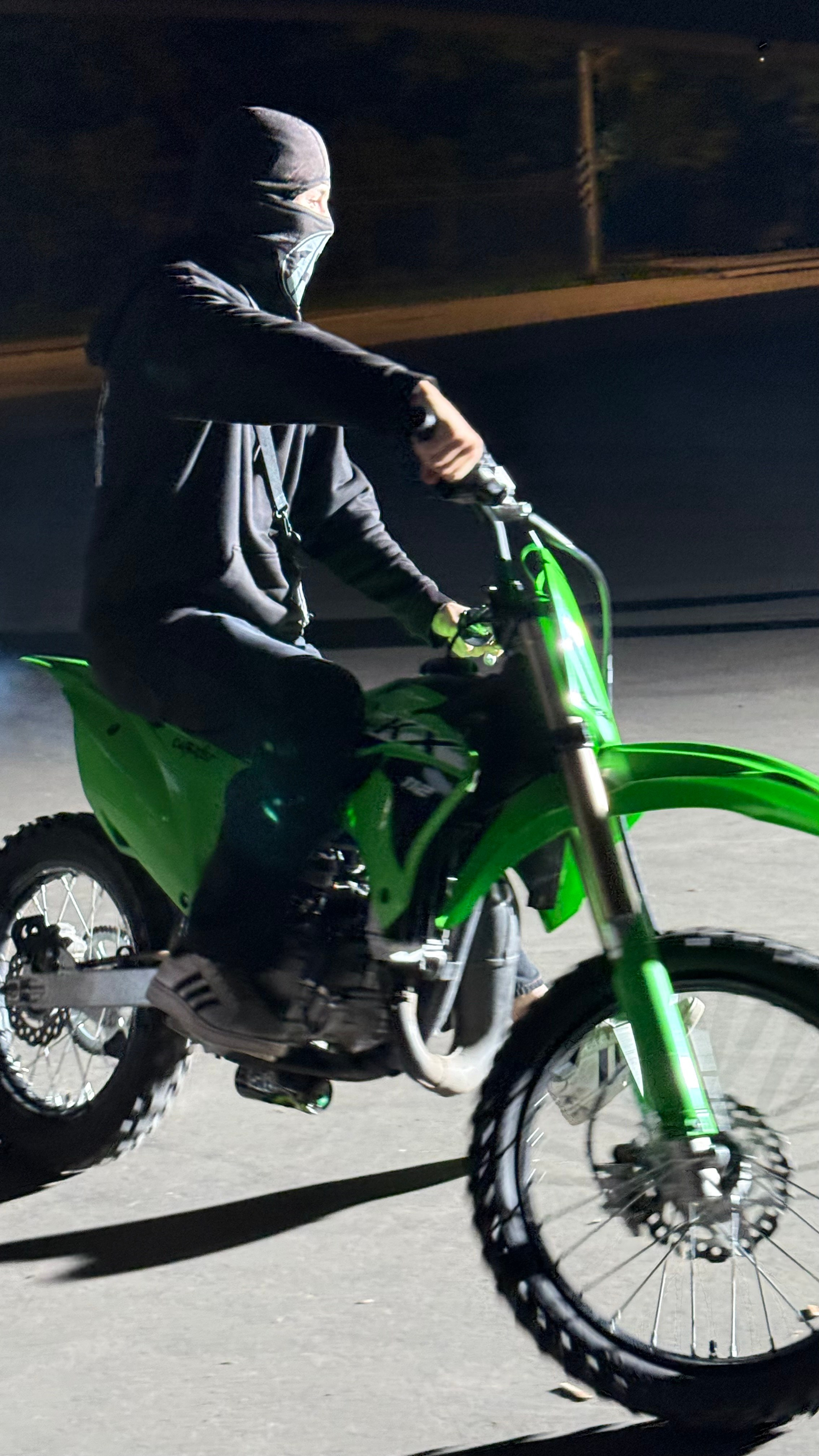 BACKSTAGE GALLERY. «MAK FLAME»