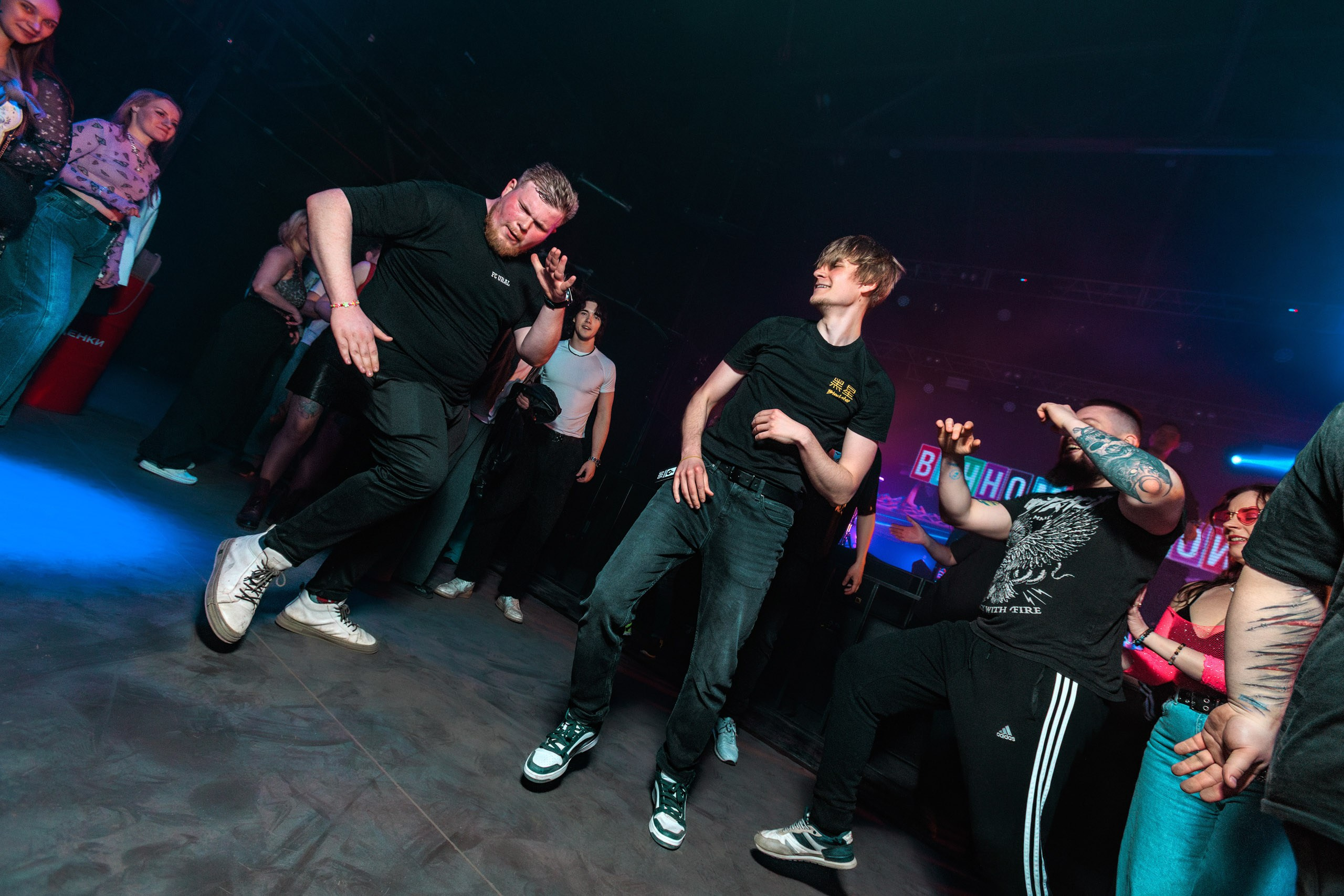 13.04.25 Вечно молодой. Репортажный фотограф Екатеринбург | Яркий, качественный репортаж | Концерты, клубы, репортаж, праздники, корпоративы