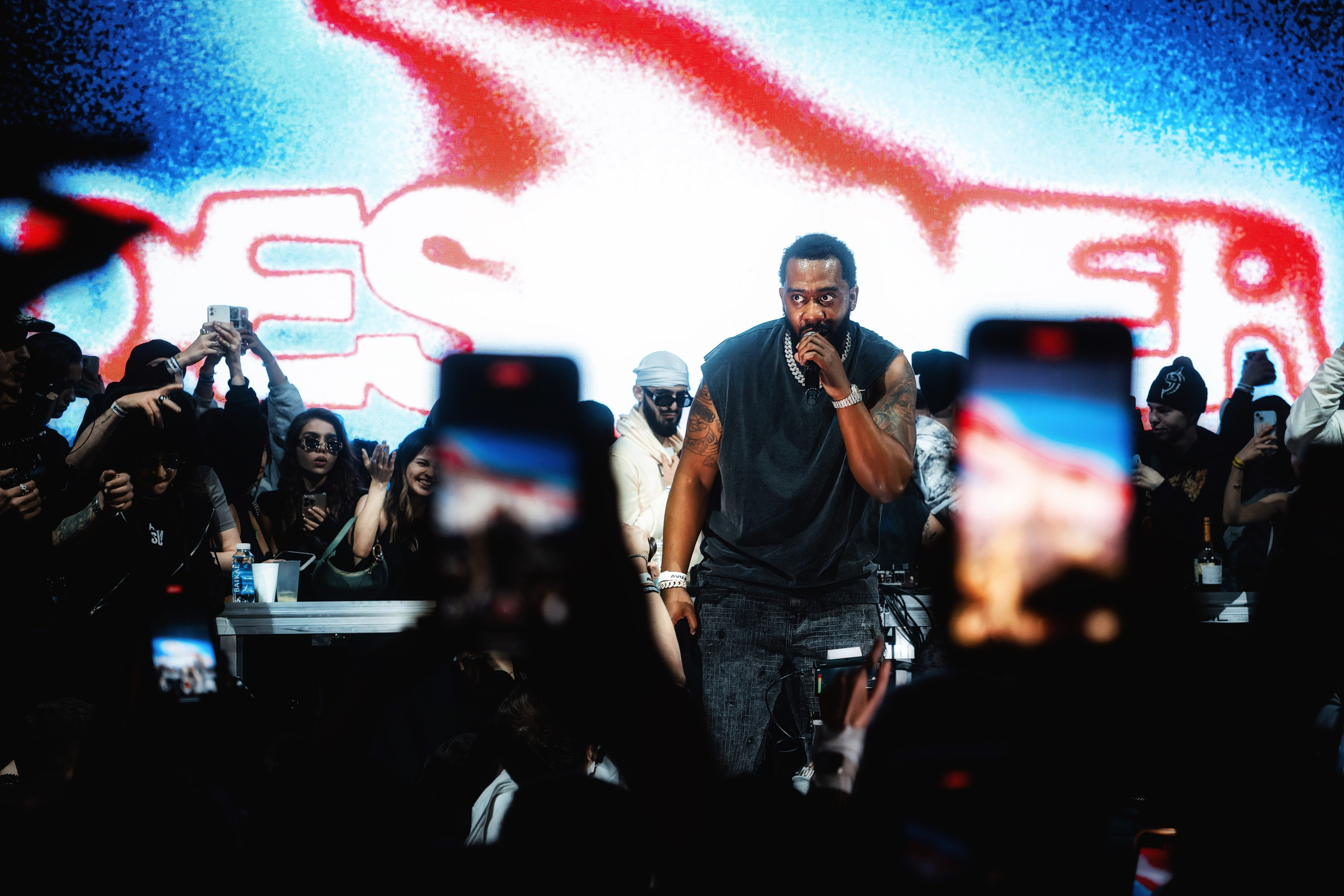 AVG x Desiigner в Tau 21.02.2025. Репортажный фотограф и видеограф в Москве