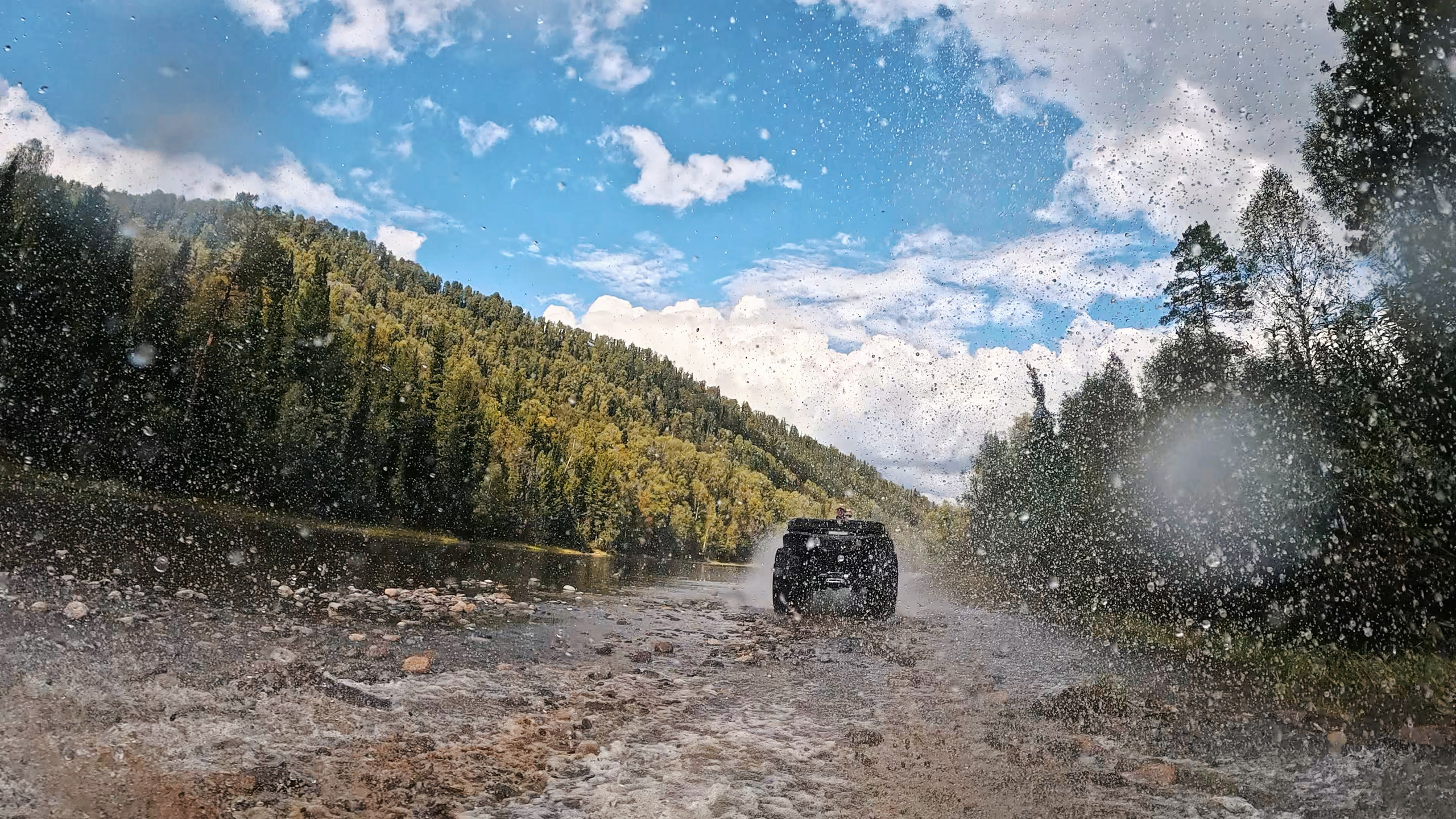 Фотограф видеограф для съемки в экстремальных условиях, при любой погоде, в условиях похода, по бездорожью