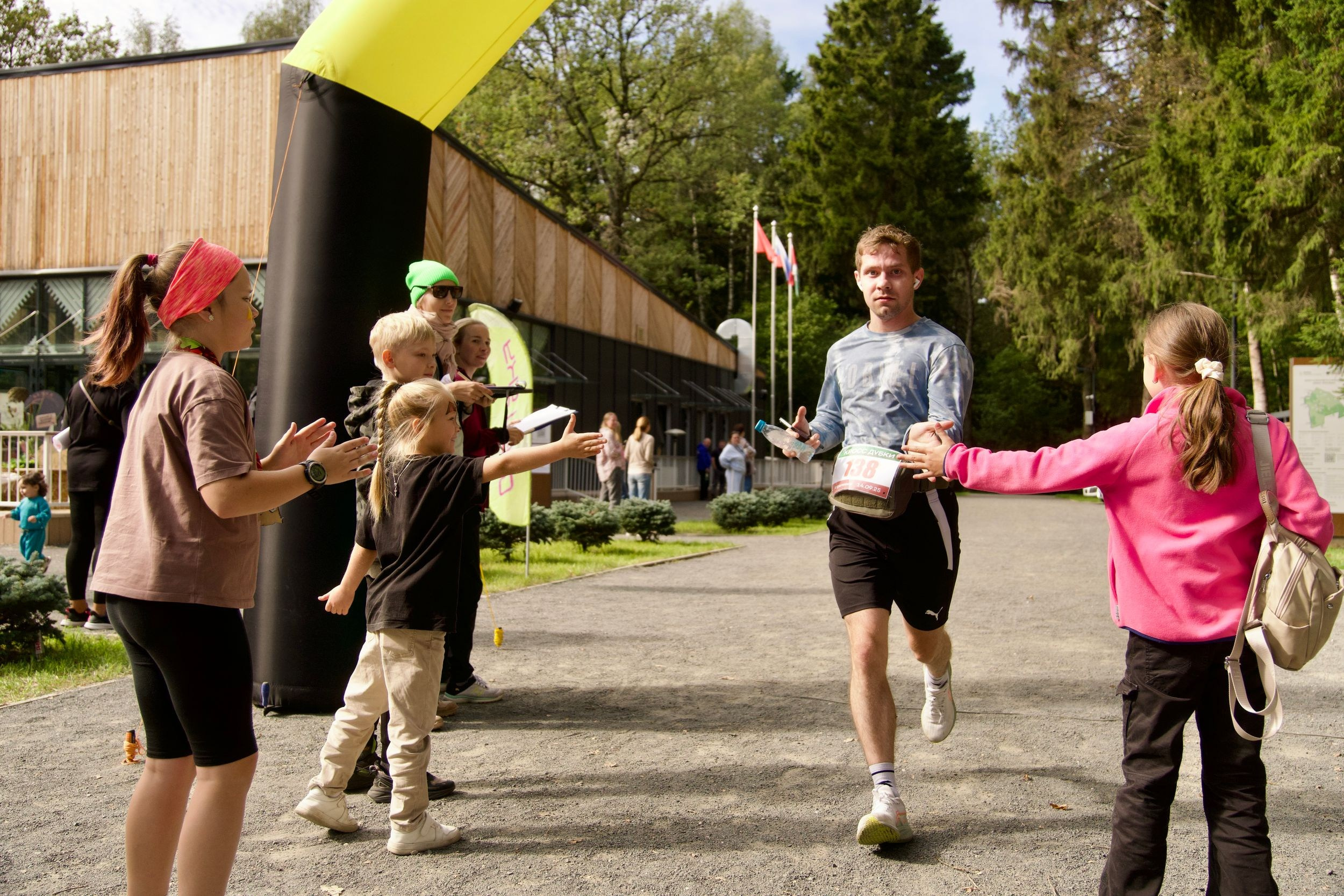 Забег в парке «Дубки». Кафе «БЕЛКА НАШЕПТАЛА». Ну оооочень концептуальное кафе