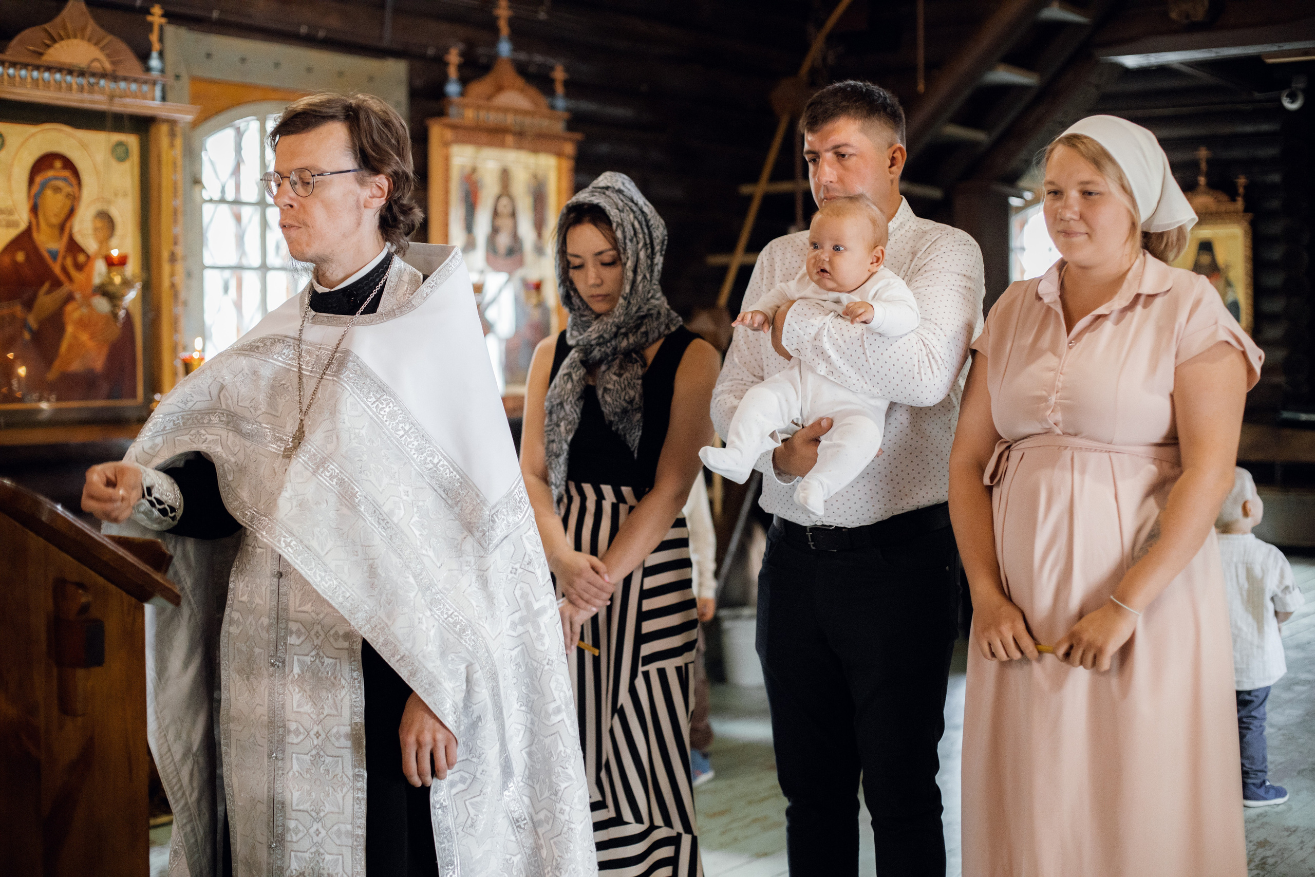 Таинство Крещения Макара. Семьи, портреты, школьные съемки. Фотограф Лагутина Елена. Москва