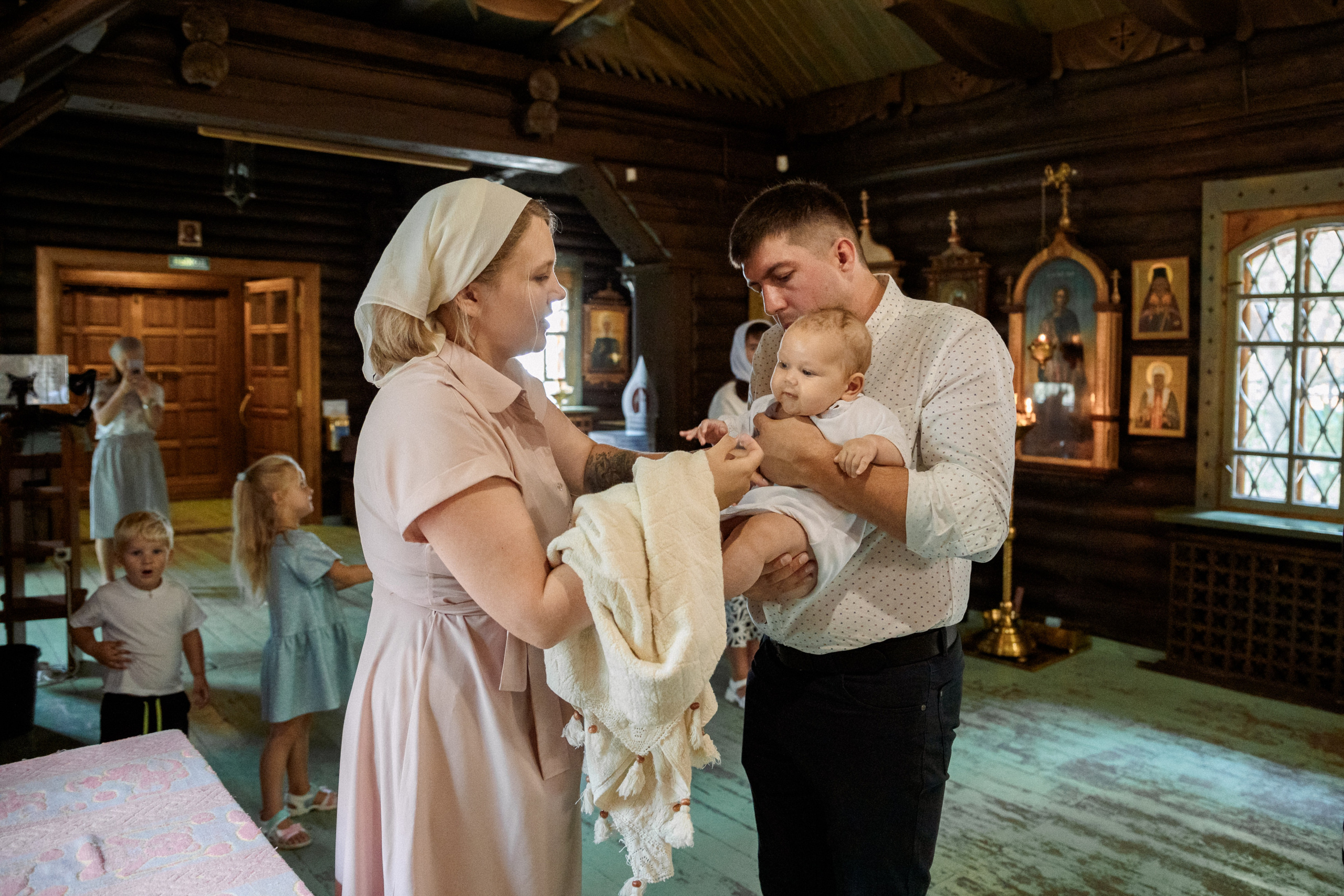 Таинство Крещения Макара. Семьи, портреты, школьные съемки. Фотограф Лагутина Елена. Москва