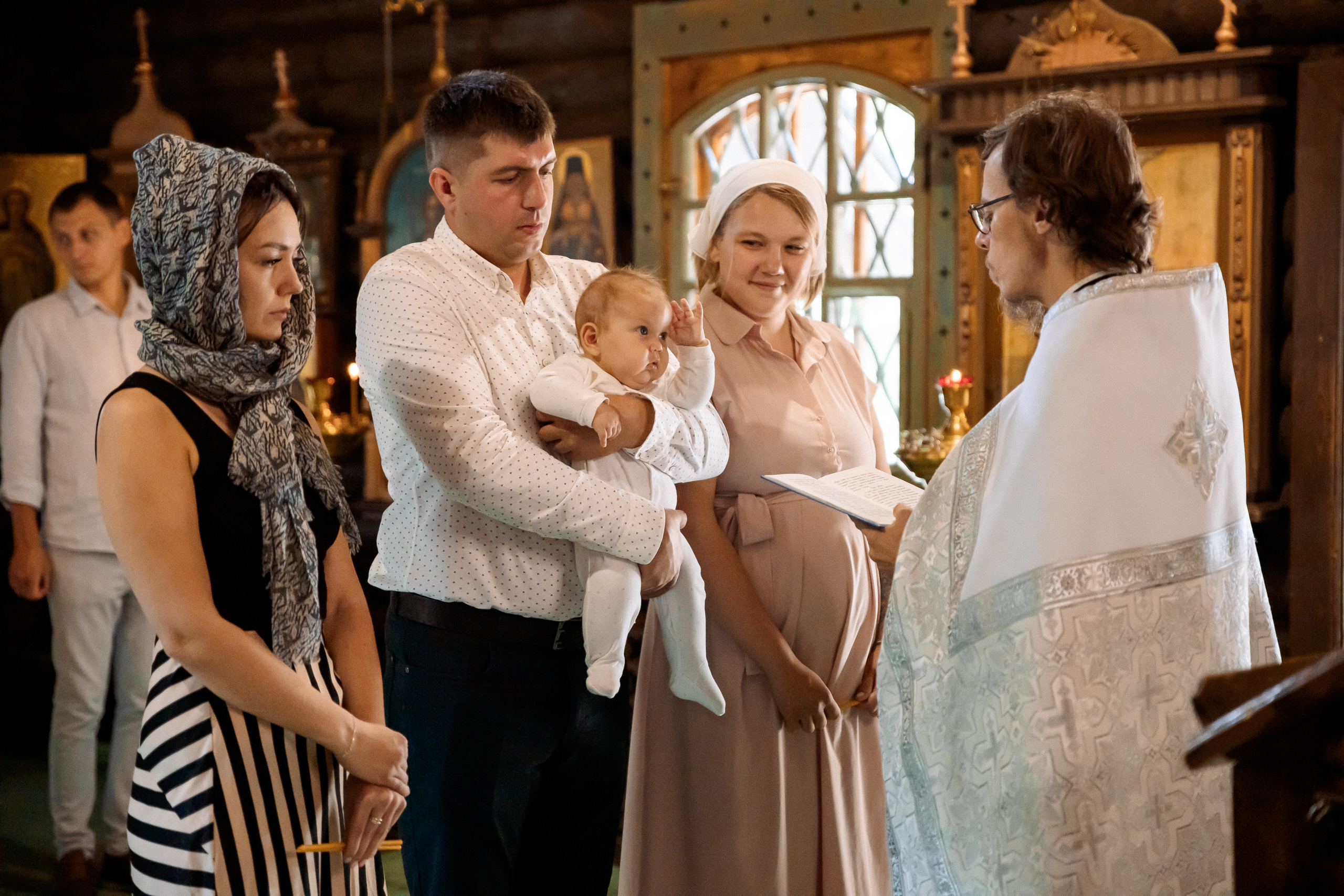 Таинство Крещения Макара. Семьи, портреты, школьные съемки. Фотограф Лагутина Елена. Москва