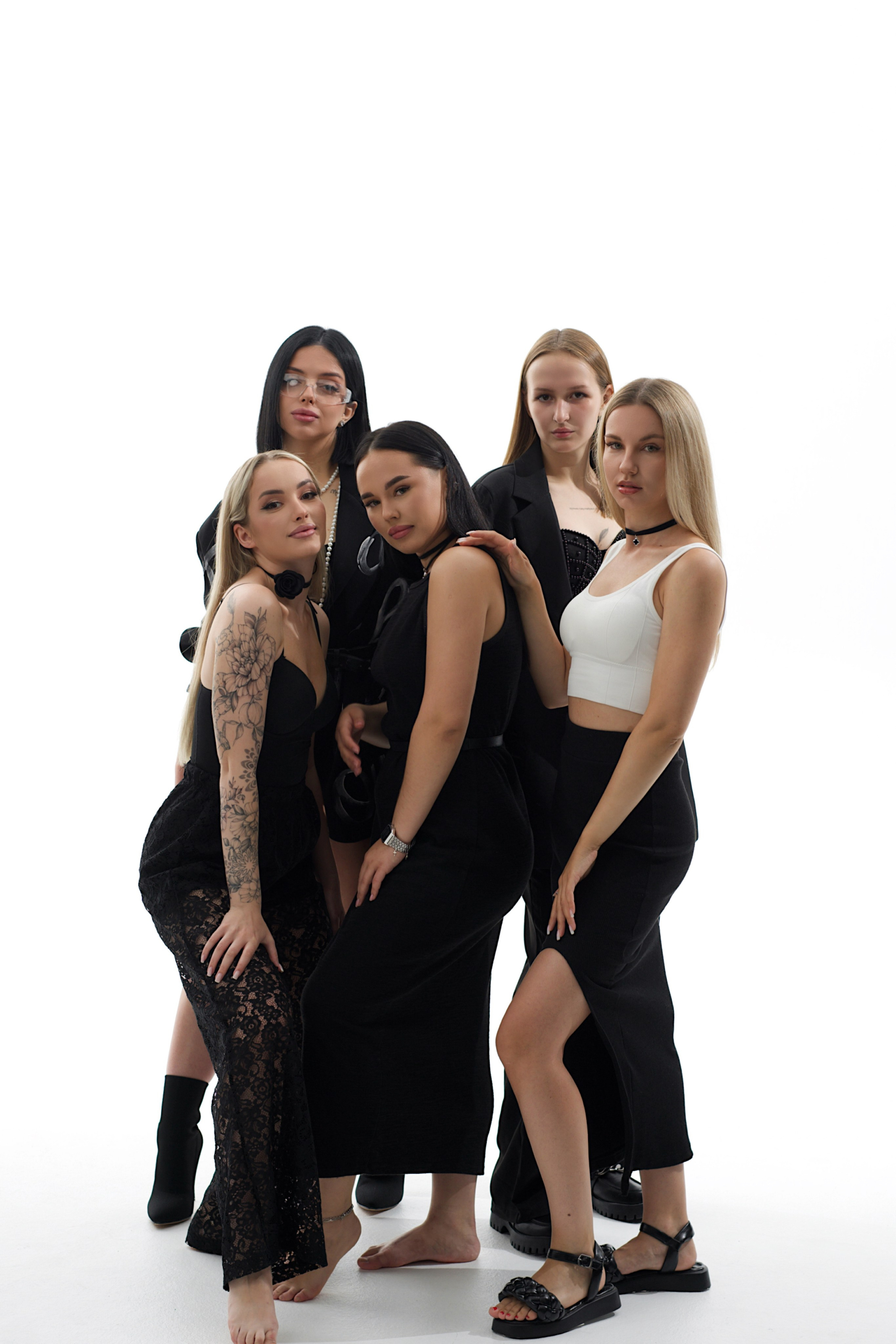 Контент-съемка для мастеров студии по тату и ПМ. Pomanovskaya.ru / женский фотограф