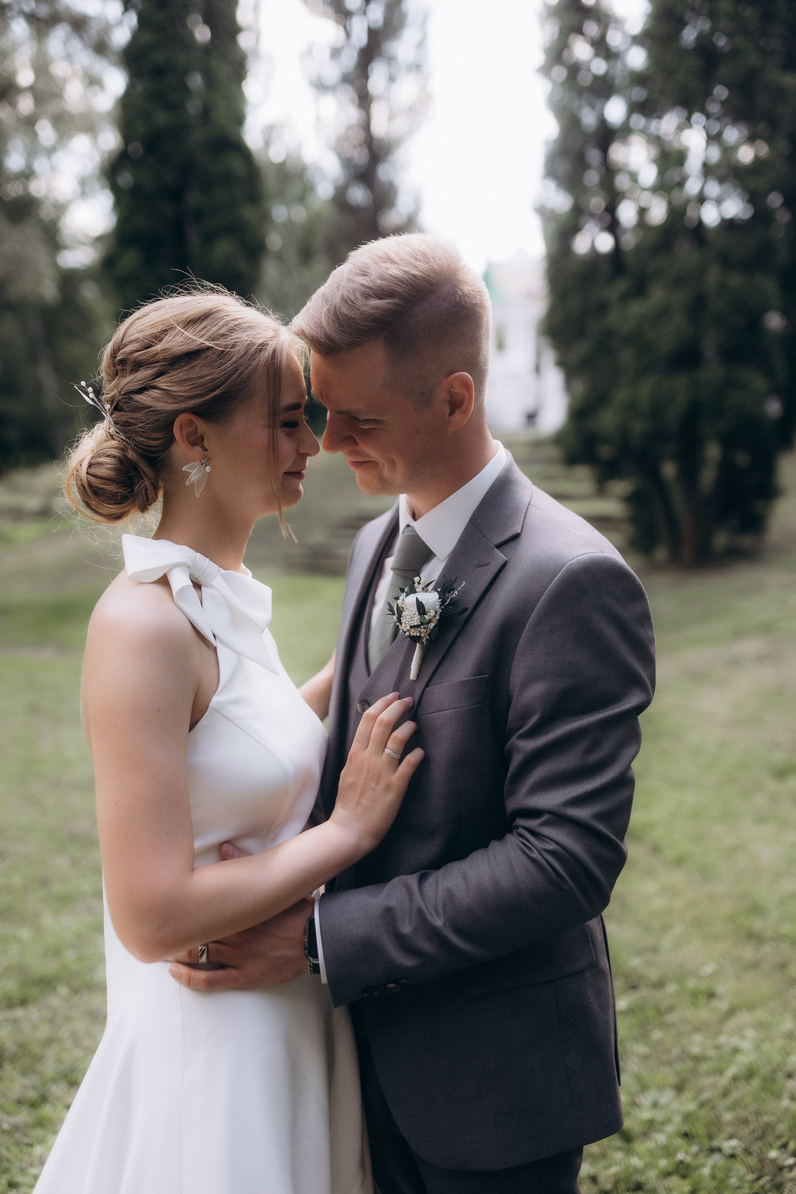 Свадебная фотосессия в Главном Ботаническом саду и в оранжерее. Свадебный фотограф в Москве Мария Крош