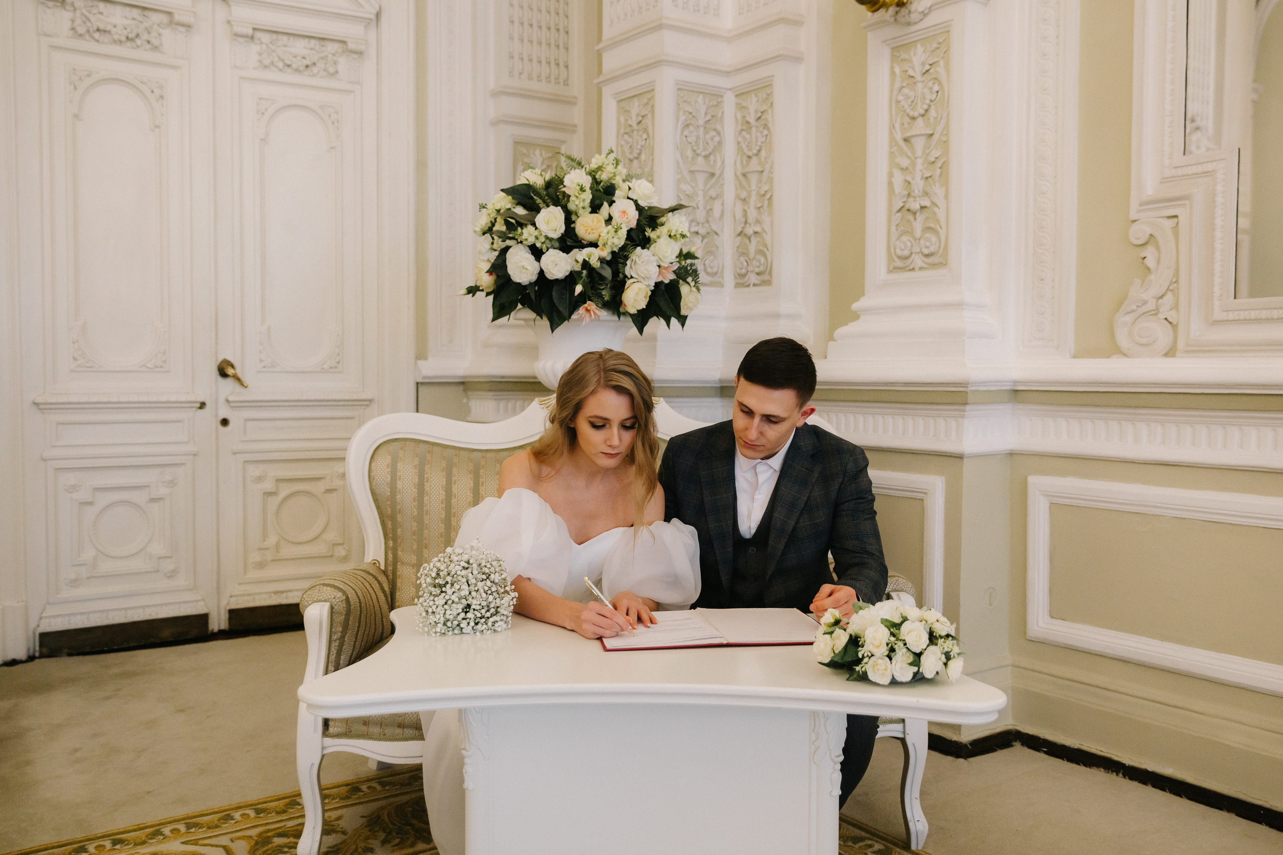 ДВОРЕЦ № 1 | Март, Исаакий, Английская набережная. Свадебный фотограф в Санкт-Петербурге Полина Корзухина