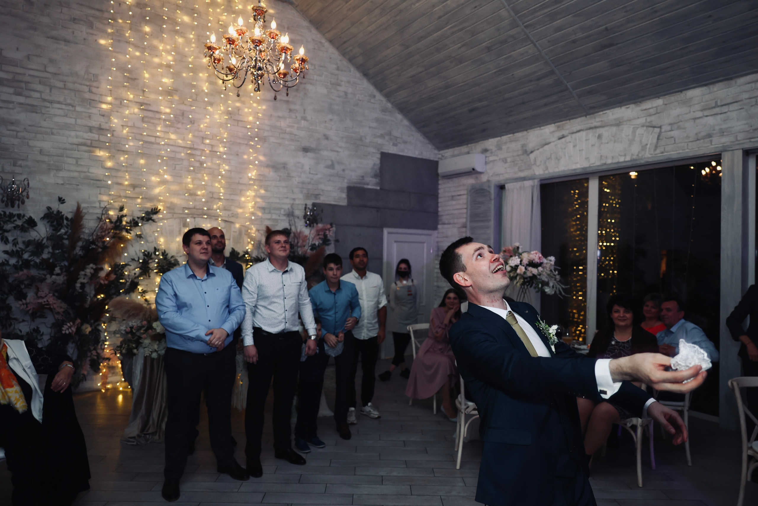 Марина и Дима. Ведущий на свадьбу в Москве Зубков Алексей