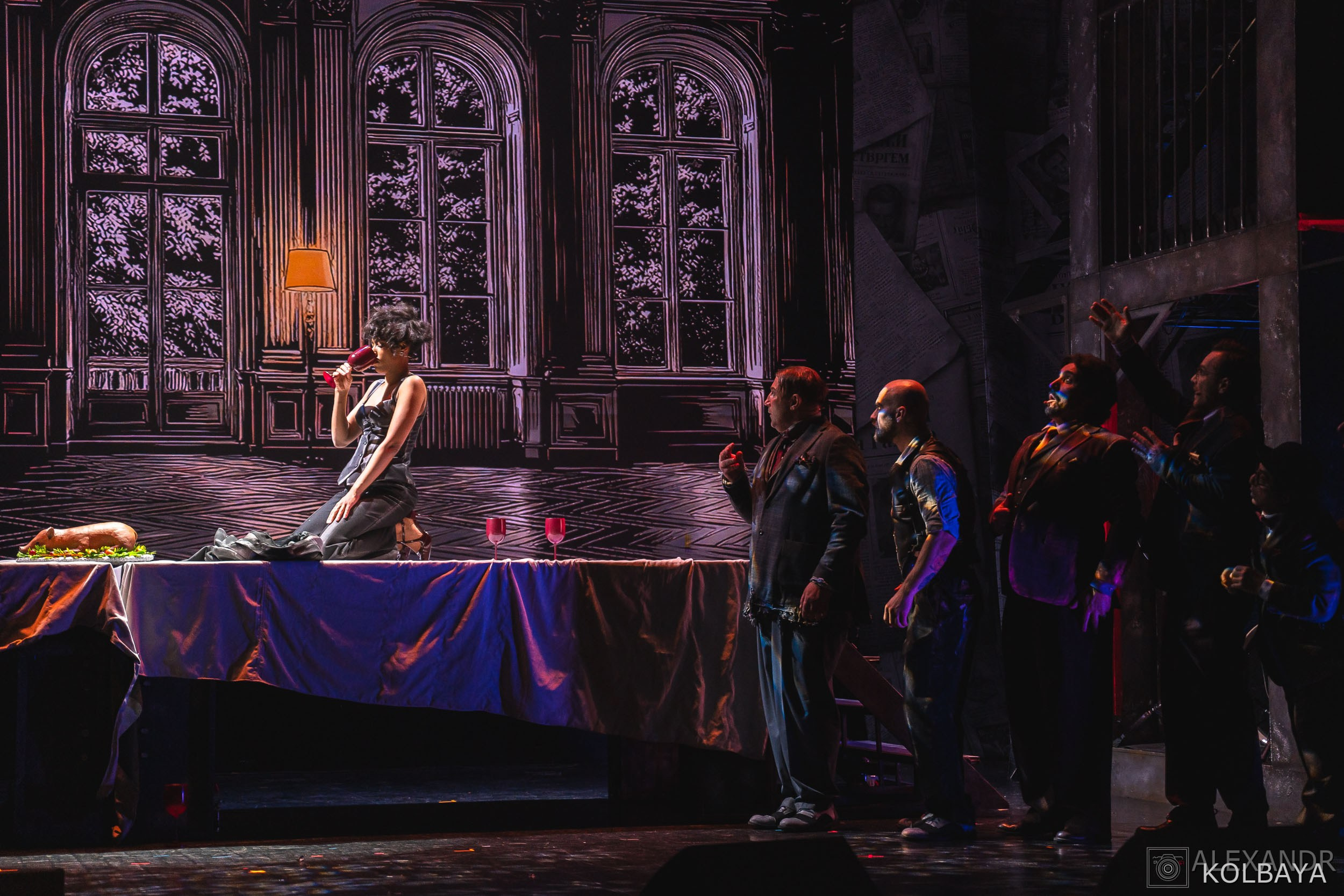 Фотографии со спектакля «Однажды в городе N». Концертный и театральный репортажный фотограф в Москве Александр Колбая
