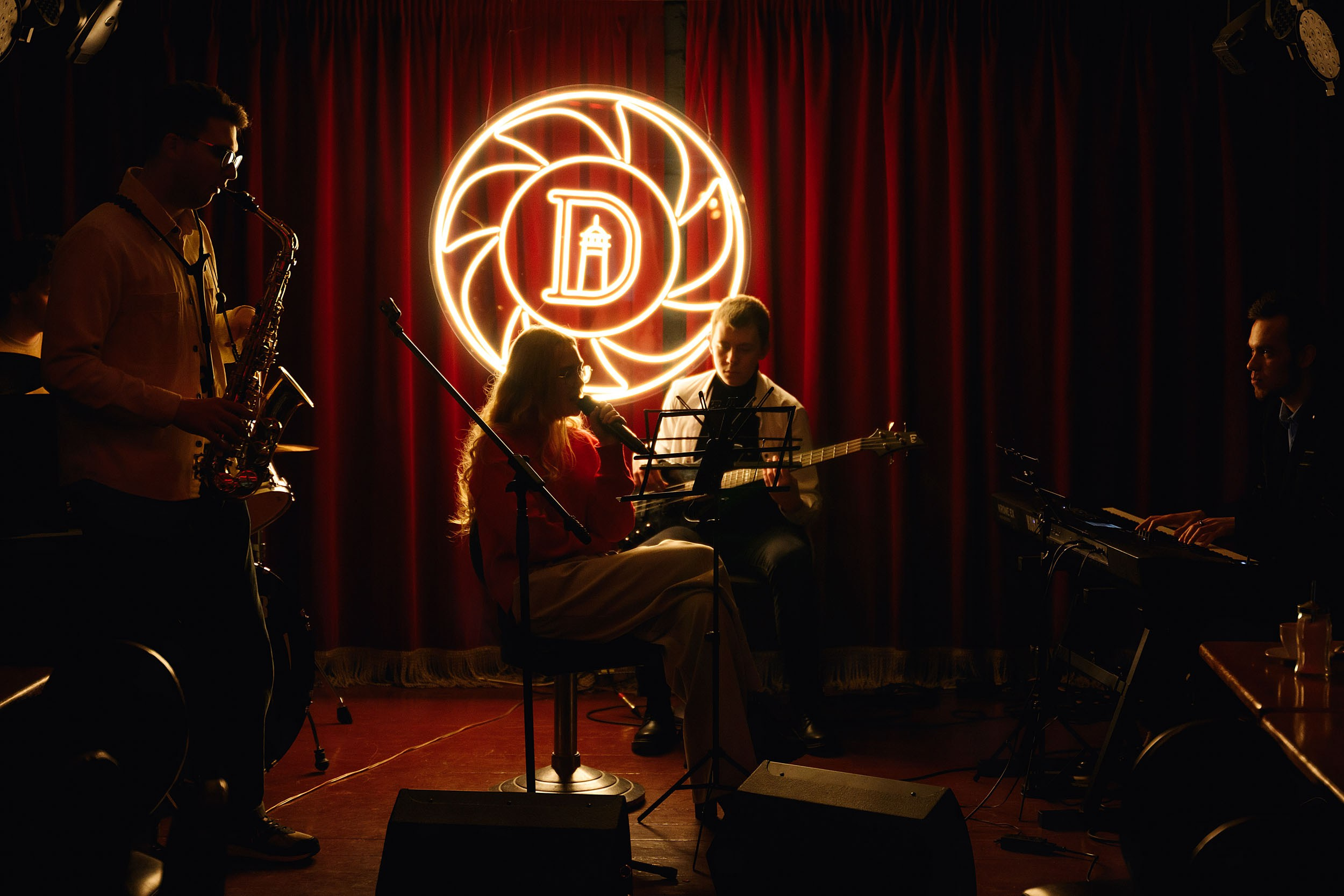 Фоторепортаж из бара Dreadnought. One Media Life: фоторепортажи, фотоотчеты с мероприятий и заведений