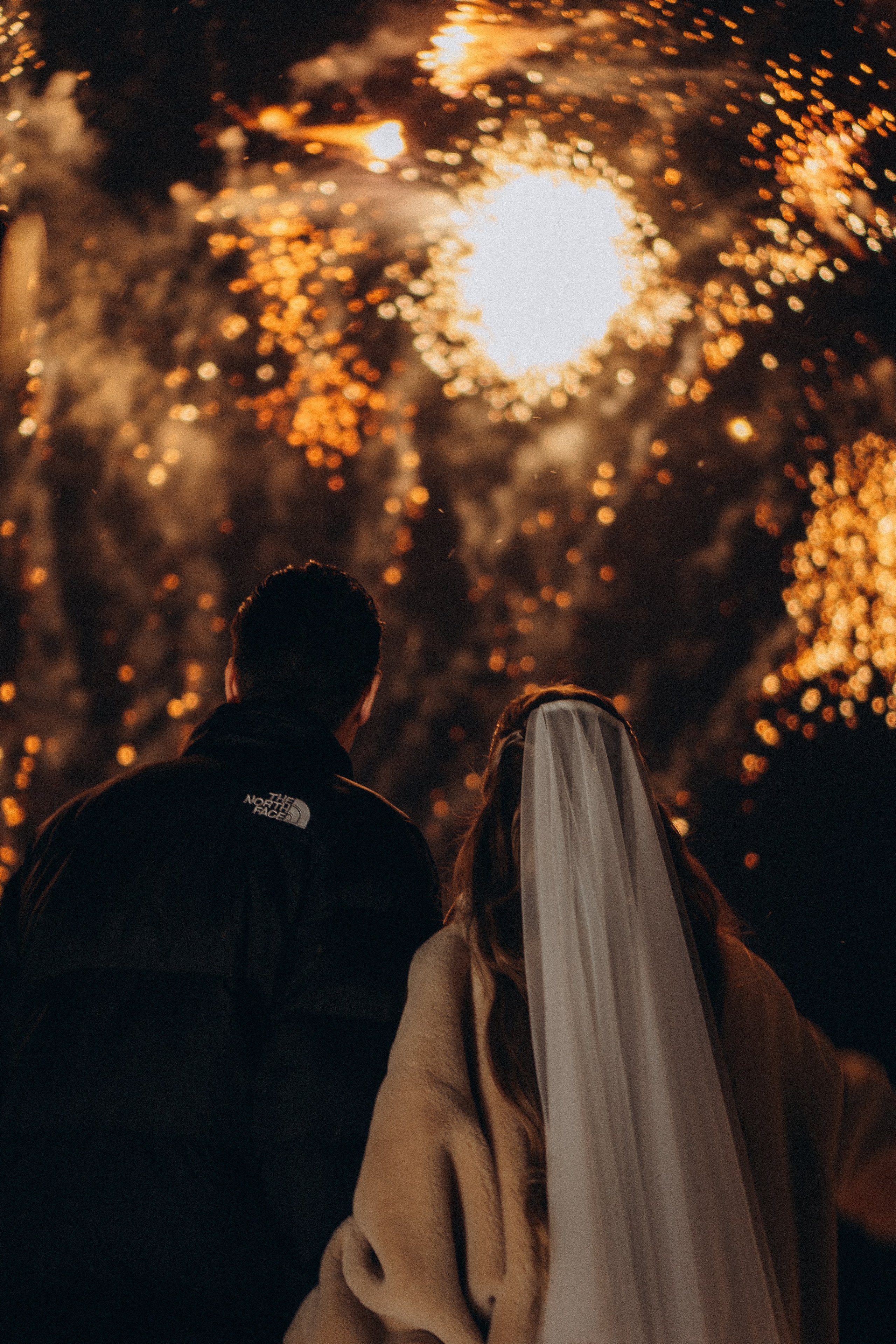 СВАДЕБНАЯ СЬЕМКА СБОРОВ В ОТЕЛЕ И ВЫЕЗД НА ЦЕРЕМОНИЮ (СНЯТО В СИБИРЕ В НИЖНЕВАРТОВСКЕ). Профессиональный фотограф, Санкт-Петербург — Виктория Богомолова