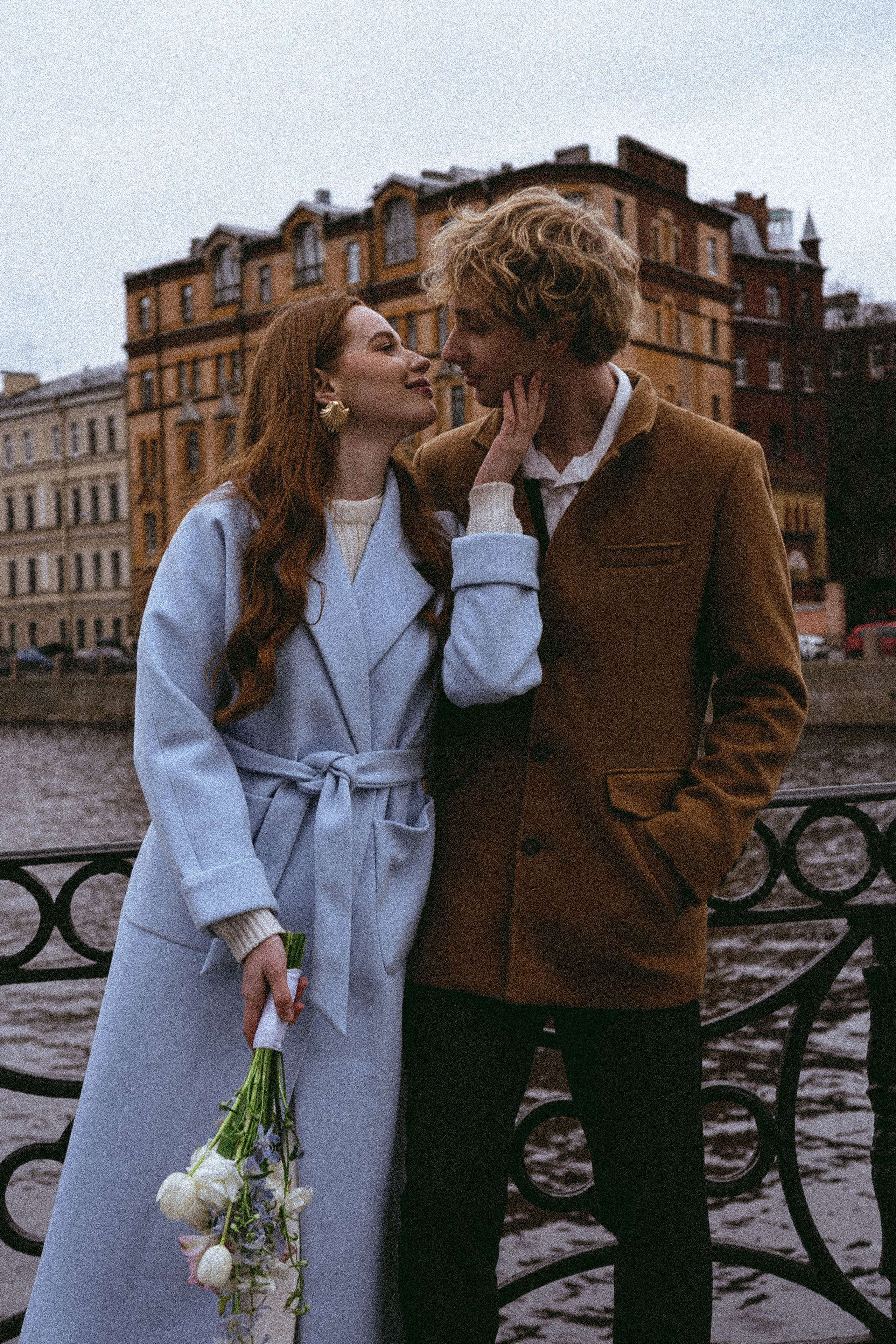 СВАДЕБНАЯ ПРОГУЛКА ПО ПЕТРОГРАДКЕ ВЕСНОЙ (ФОТОСЕССИИЯ ПАРЫ СВАДЕБНАЯ). Профессиональный фотограф, Санкт-Петербург — Виктория Богомолова