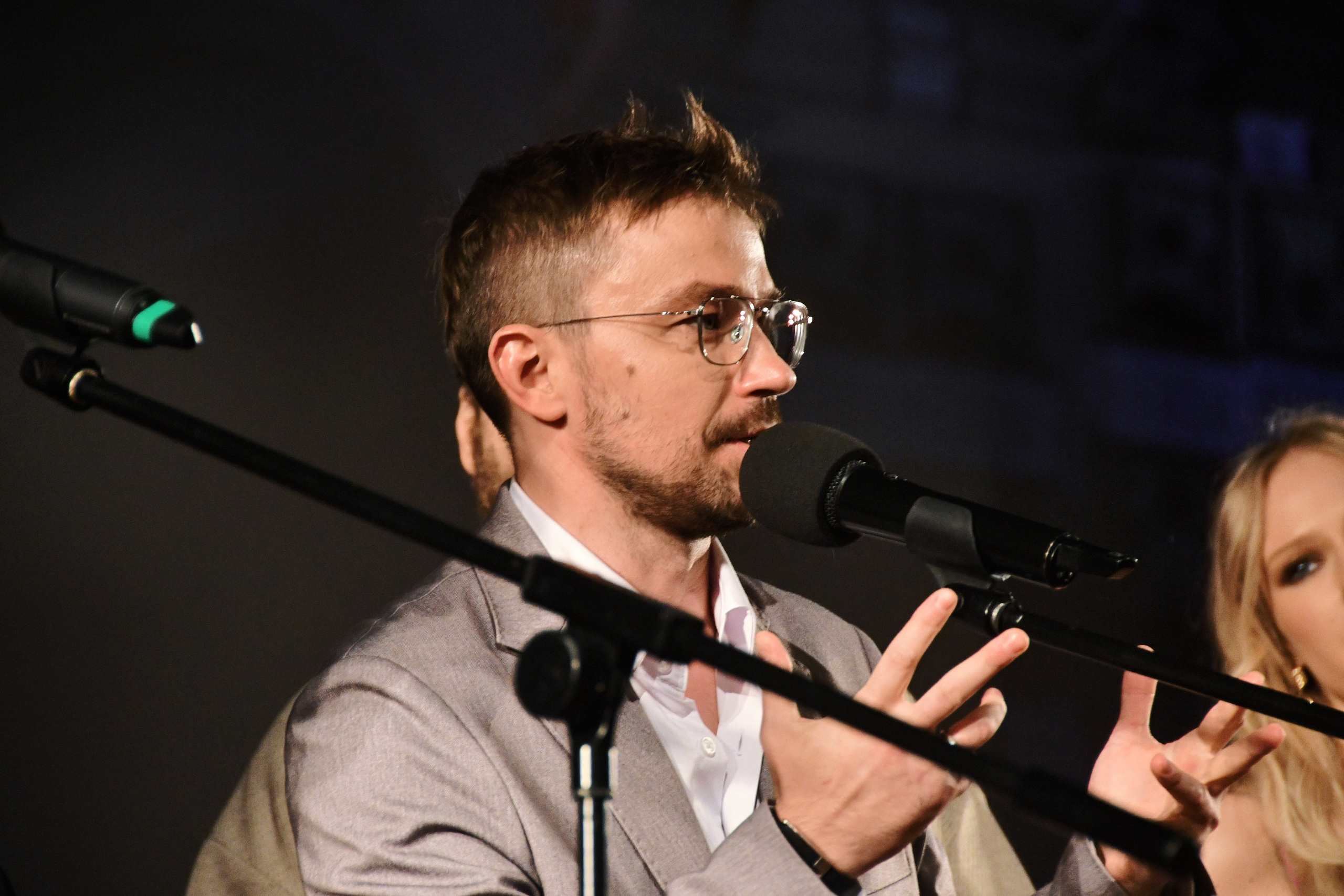 Премьера «КОММЕРСАНТ»