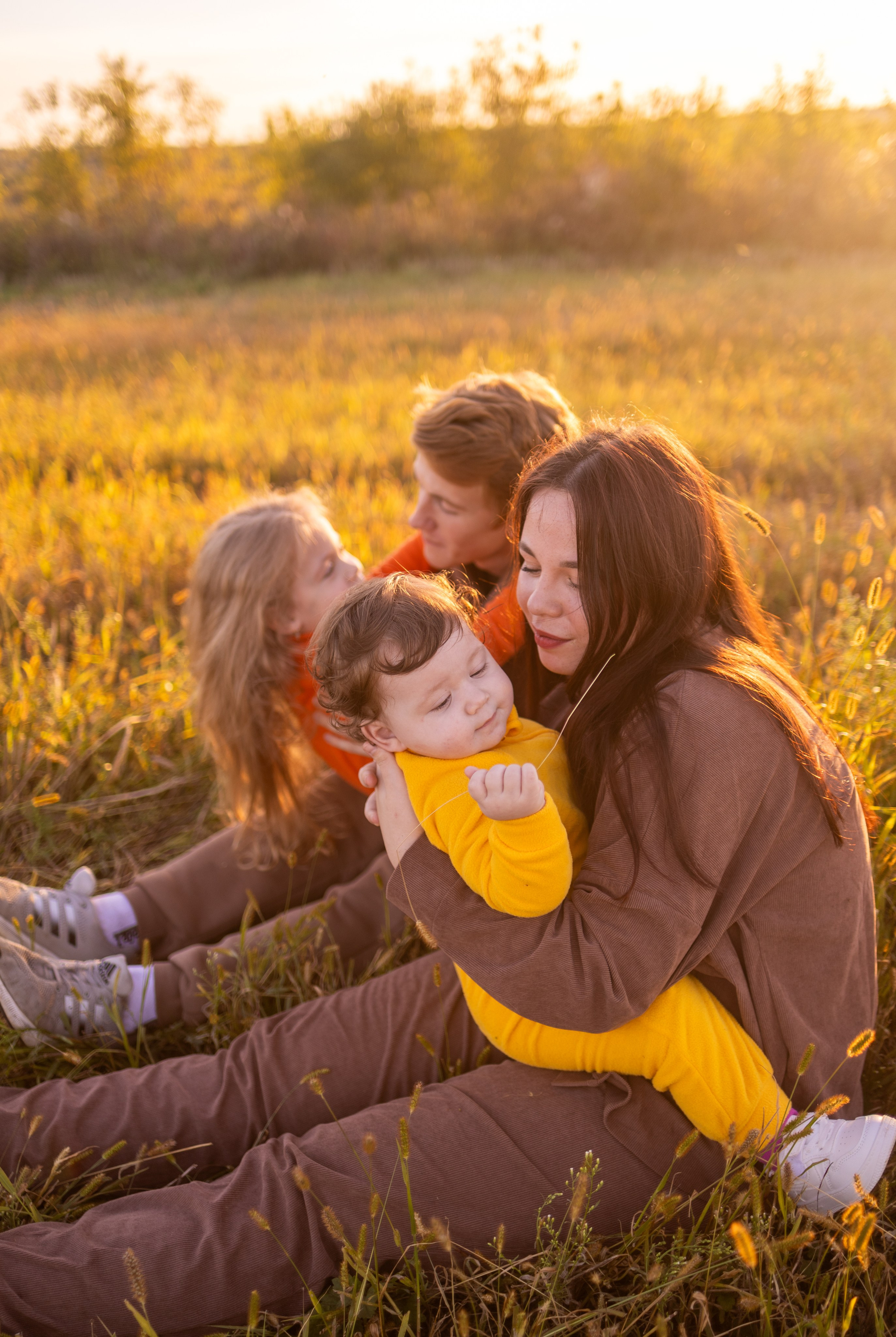 Ангелина с семьей. Семейный фотограф в Дзержинске Наталья Лаэтина