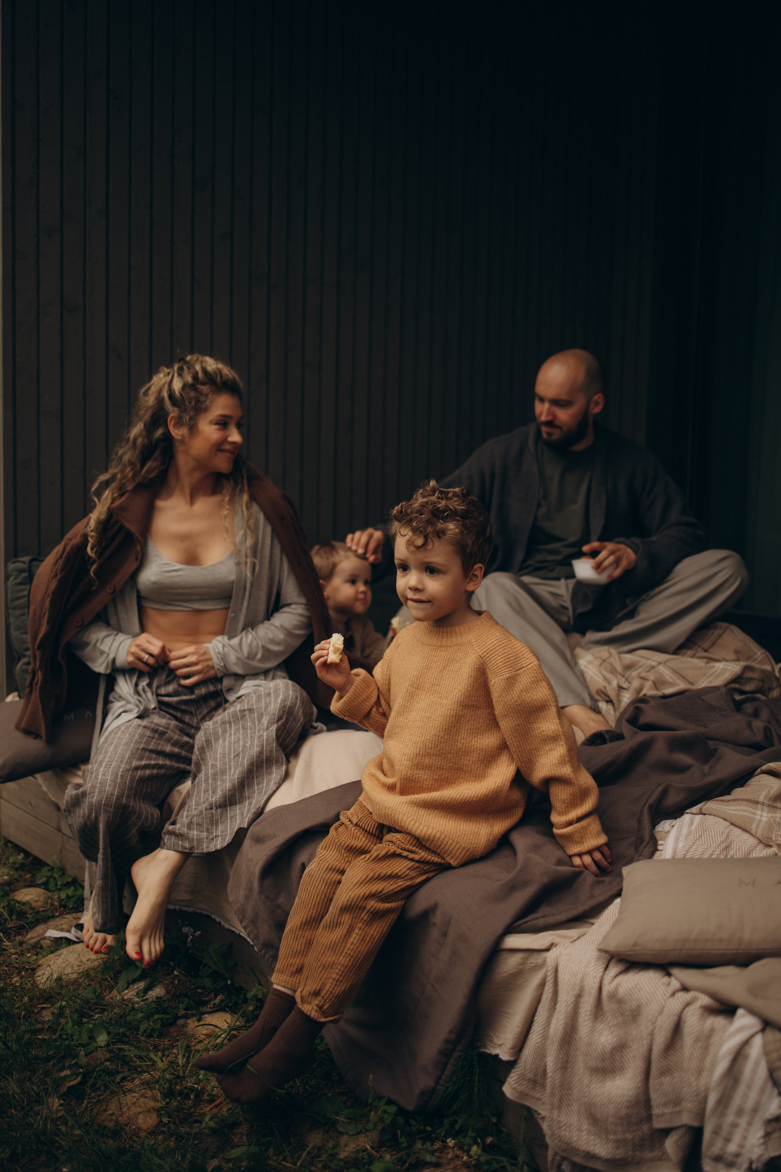 В домике. Семейный фотограф Екатерина Еремеева