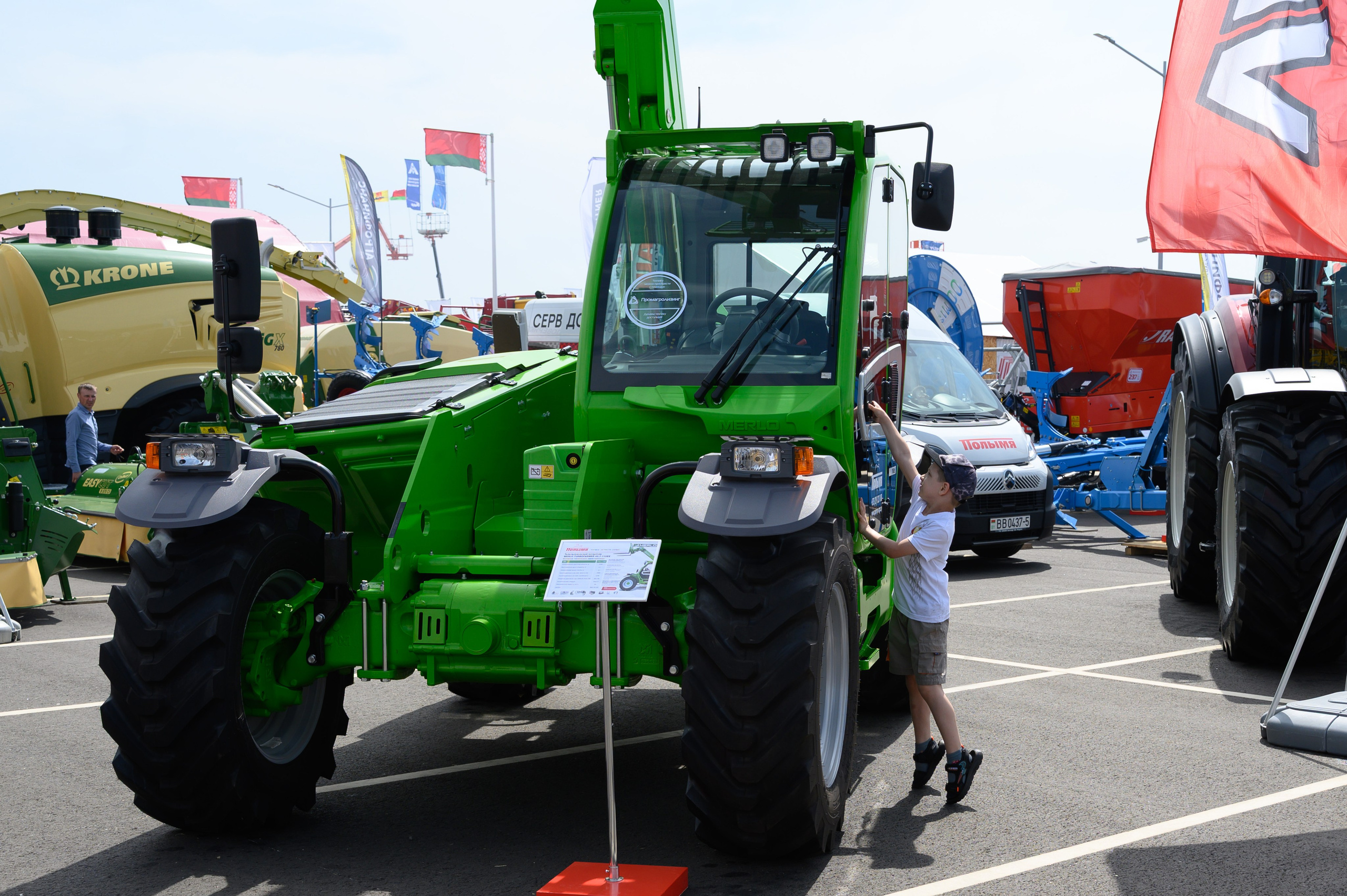 Агровыставка. Фотоуслуги, услуги фотографа, фотографирование важных событий