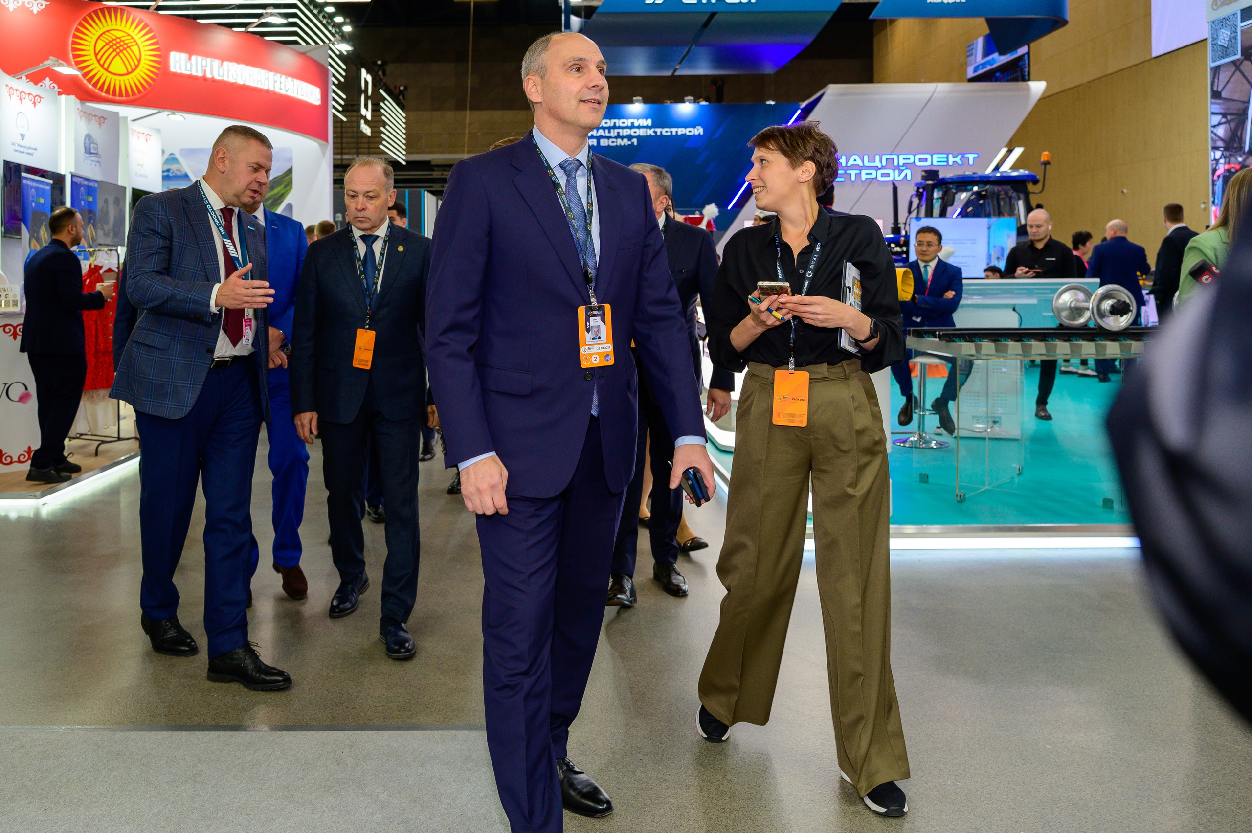 BigindustrialweekBelarus. Фотоуслуги, услуги фотографа, фотографирование важных событий