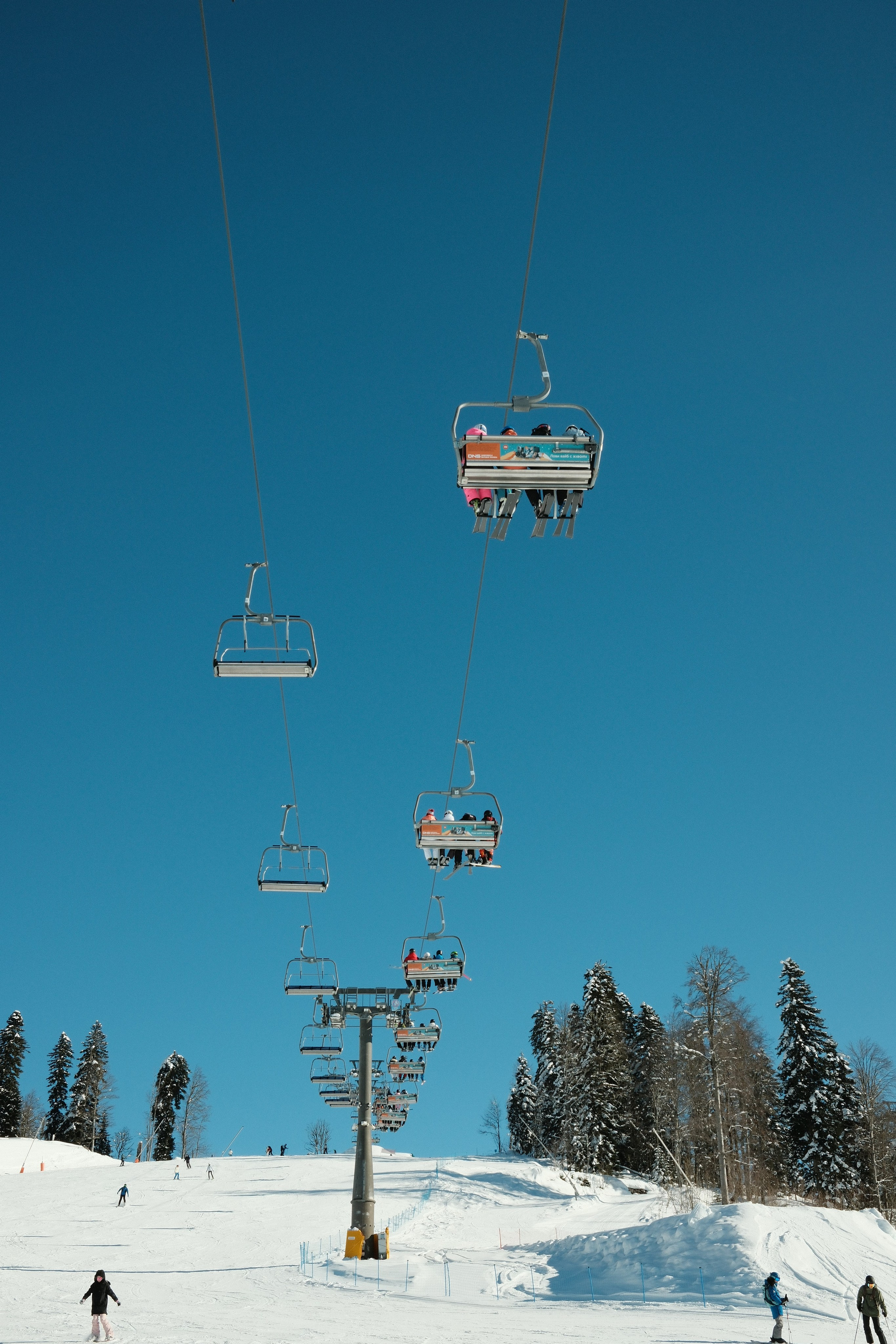 Горнолыжный подъемник на Лауре.