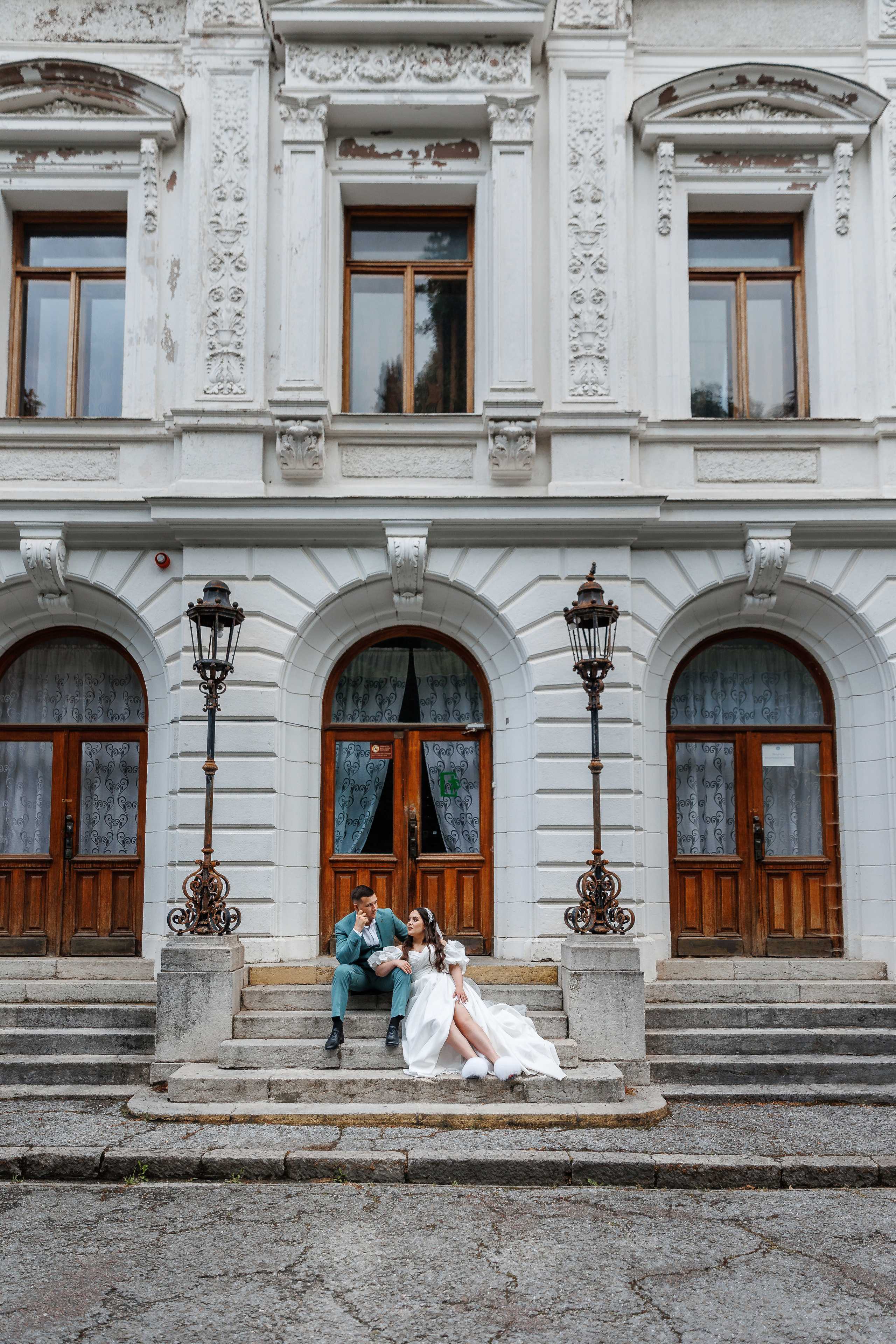 Южная терраса с бордовыми акцентами. Анонс свадьбы Анастасии и Ивана. Свадебный фотограф в Крыму и Севастополе Ольга Баскакова