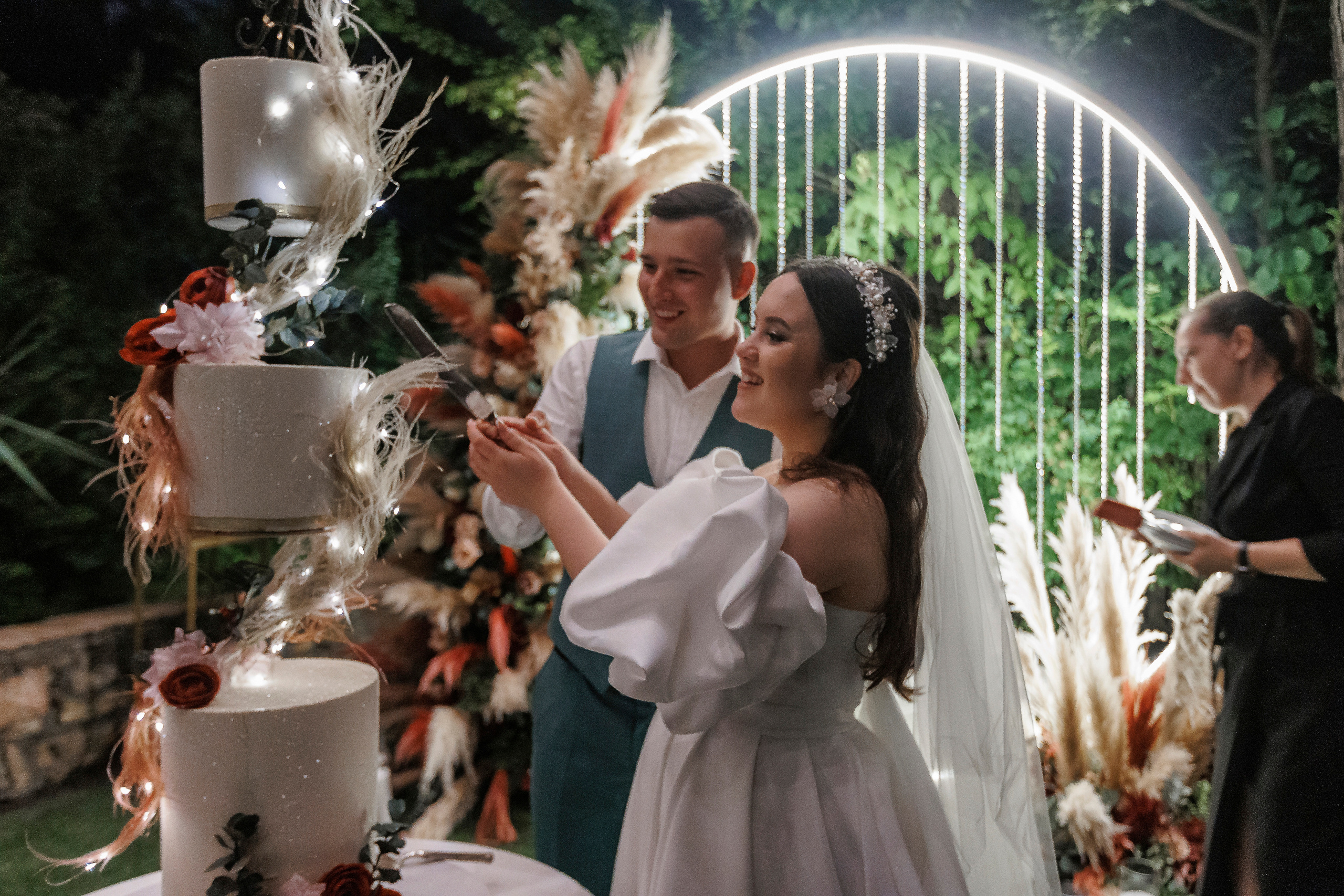 Южная терраса с бордовыми акцентами. Анонс свадьбы Анастасии и Ивана. Свадебный фотограф в Крыму и Севастополе Ольга Баскакова