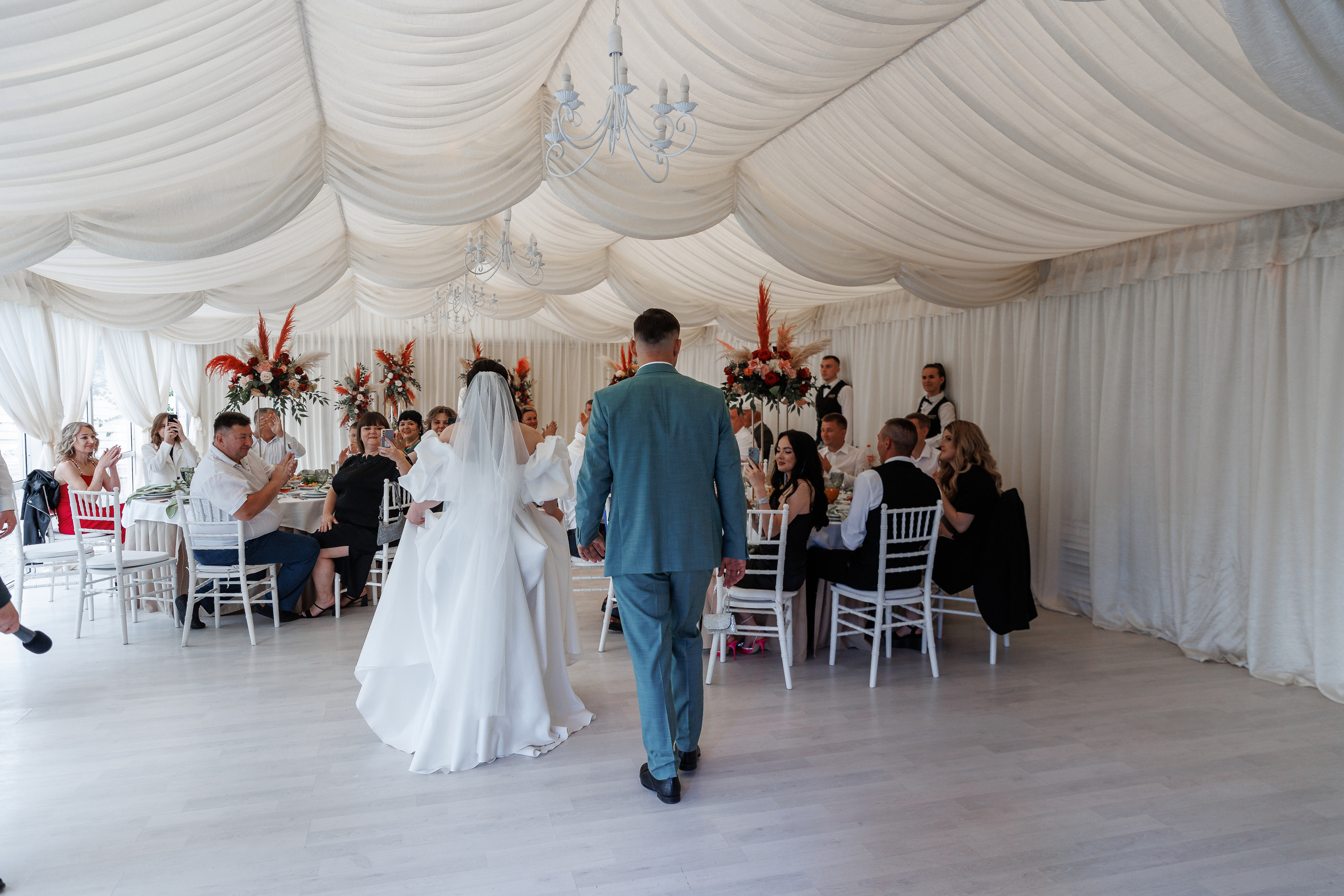 Южная терраса с бордовыми акцентами. Анонс свадьбы Анастасии и Ивана. Свадебный фотограф в Крыму и Севастополе Ольга Баскакова