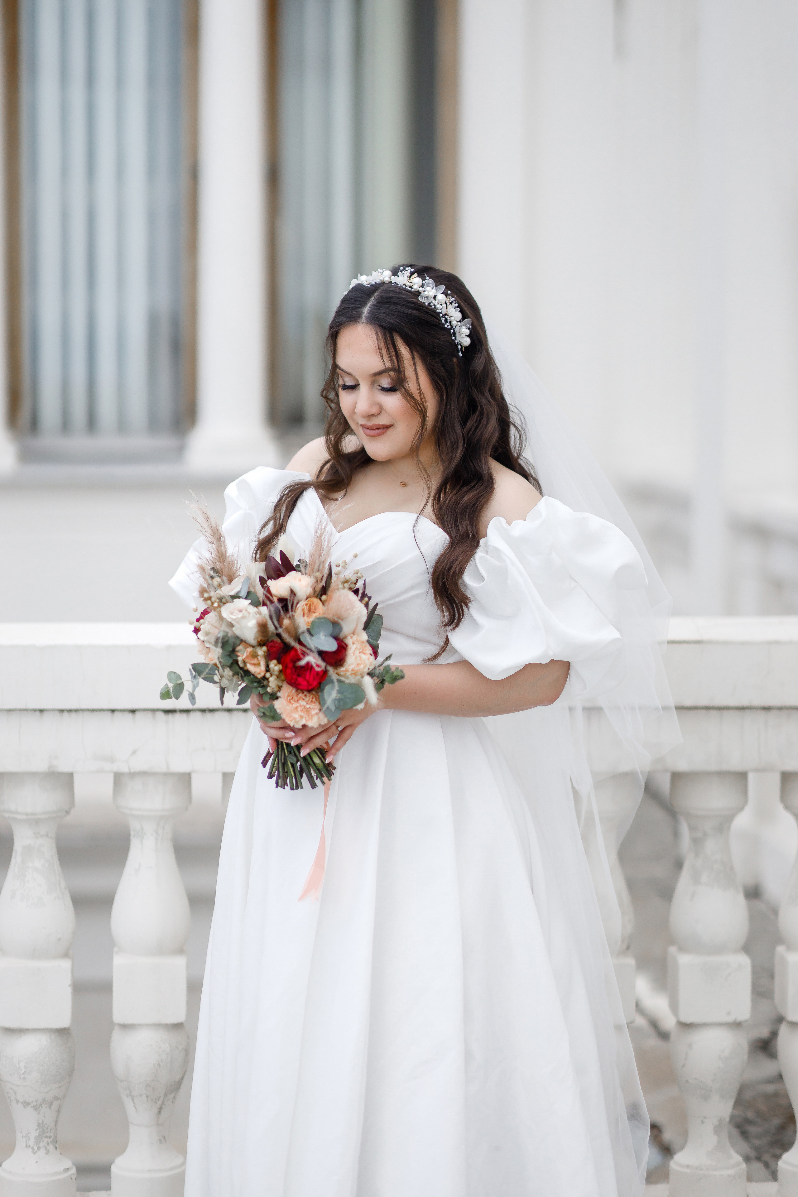 Южная терраса с бордовыми акцентами. Анонс свадьбы Анастасии и Ивана. Свадебный фотограф в Крыму и Севастополе Ольга Баскакова