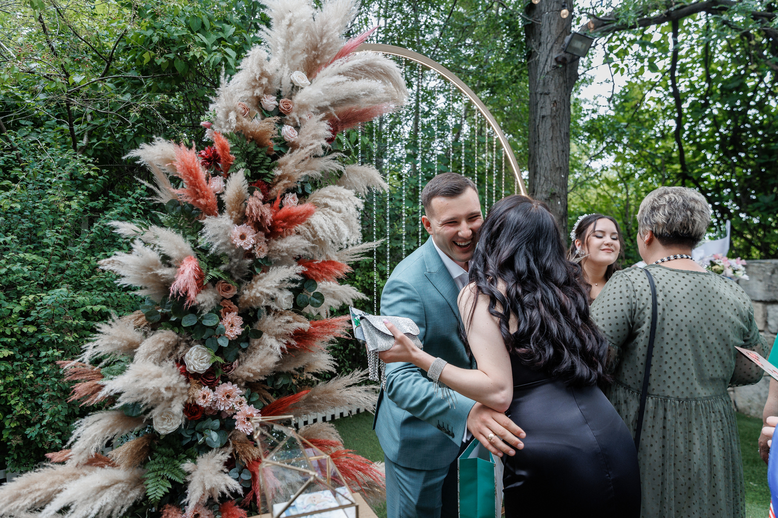 Южная терраса с бордовыми акцентами. Анонс свадьбы Анастасии и Ивана. Свадебный фотограф в Крыму и Севастополе Ольга Баскакова