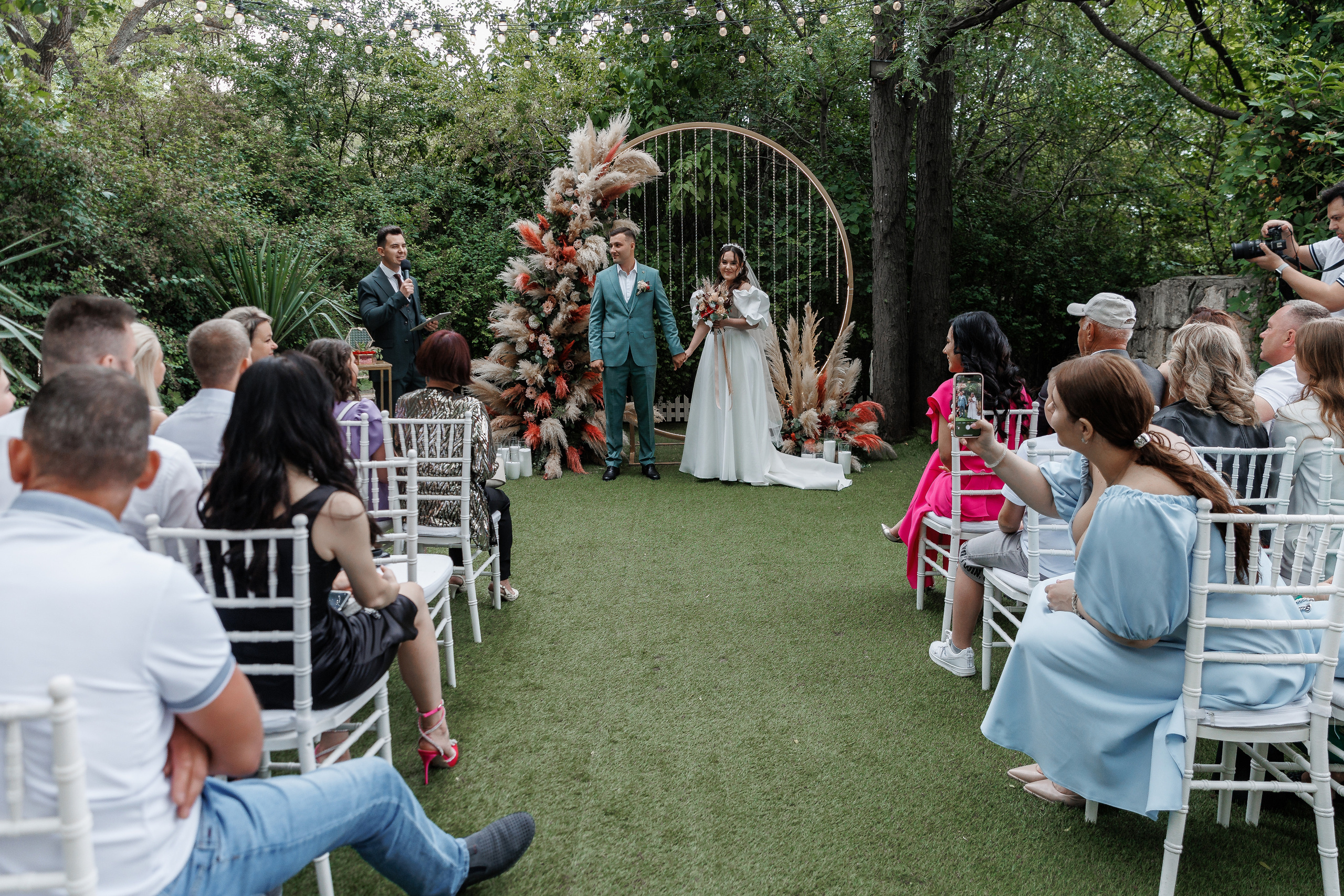 Южная терраса с бордовыми акцентами. Анонс свадьбы Анастасии и Ивана. Свадебный фотограф в Крыму и Севастополе Ольга Баскакова