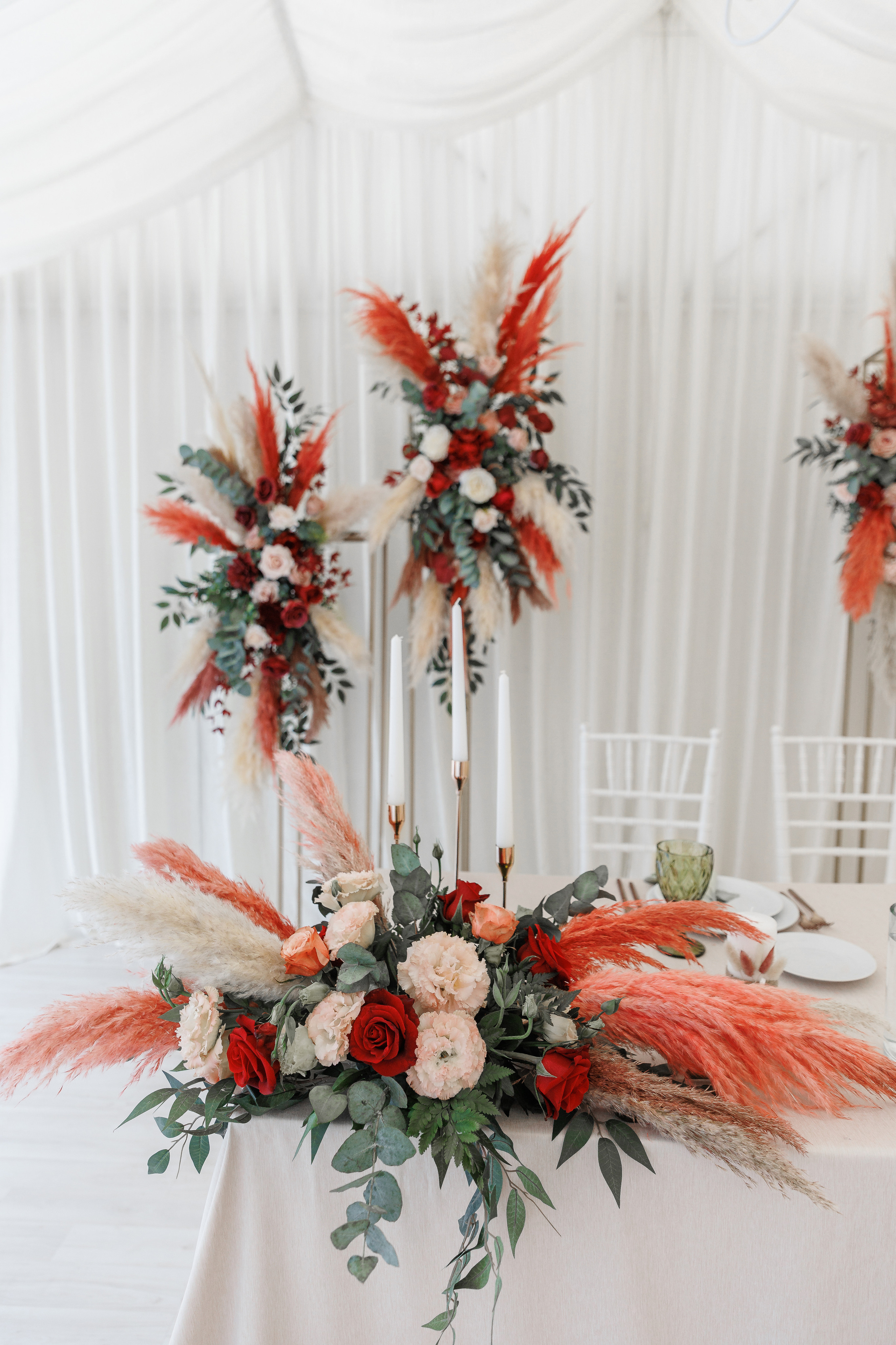 Южная терраса с бордовыми акцентами. Анонс свадьбы Анастасии и Ивана. Свадебный фотограф в Крыму и Севастополе Ольга Баскакова