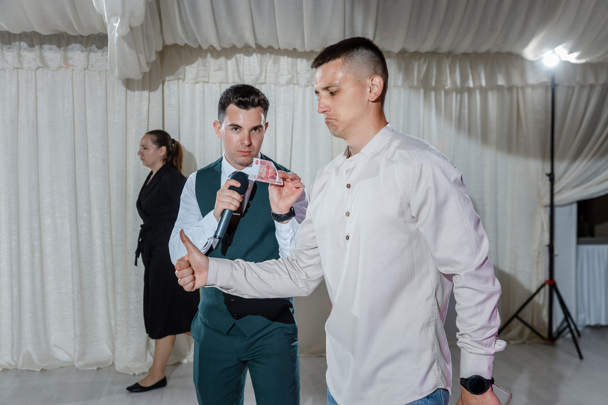 Южная терраса с бордовыми акцентами. Анонс свадьбы Анастасии и Ивана. Свадебный фотограф в Крыму и Севастополе Ольга Баскакова