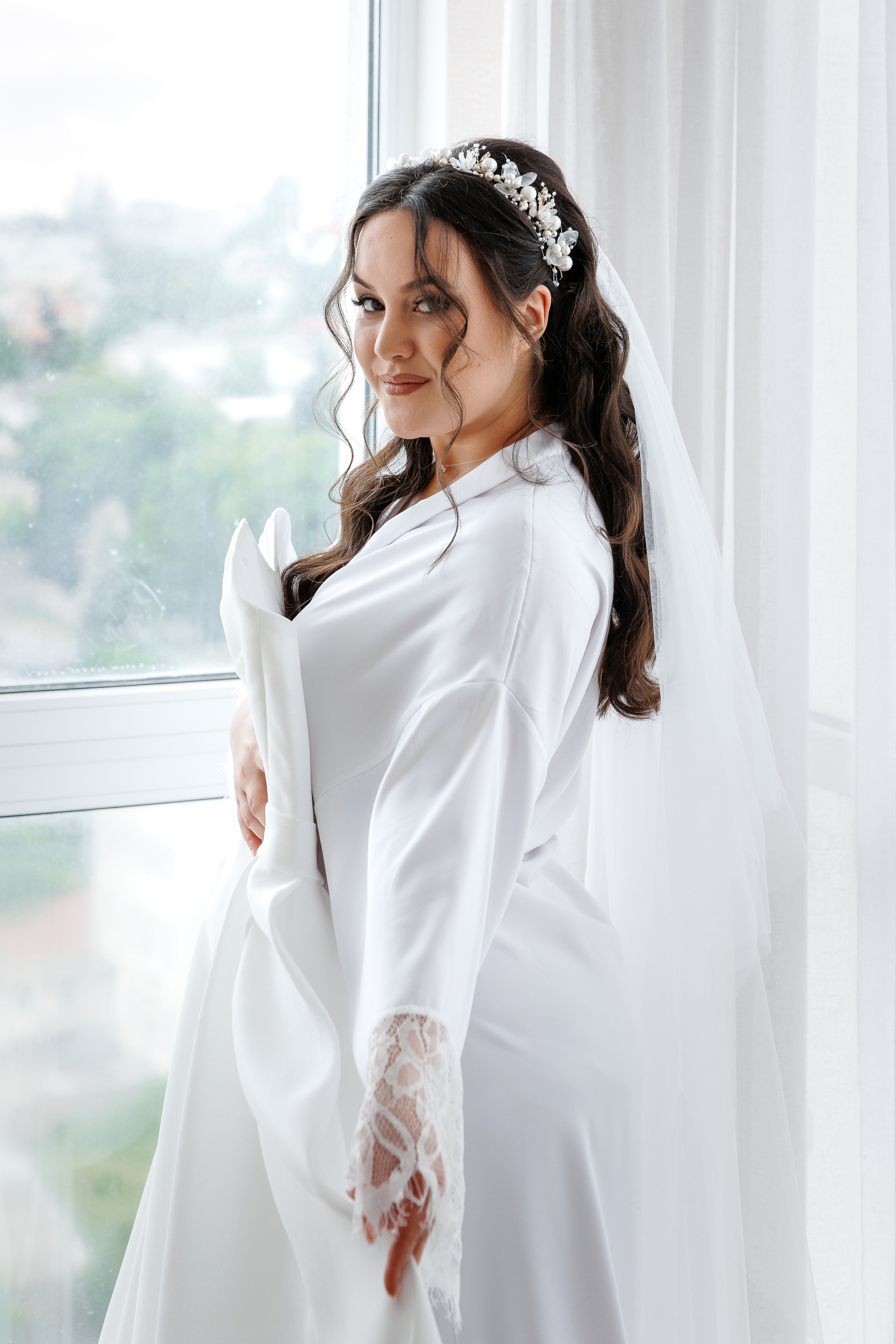 Южная терраса с бордовыми акцентами. Анонс свадьбы Анастасии и Ивана. Свадебный фотограф в Крыму и Севастополе Ольга Баскакова