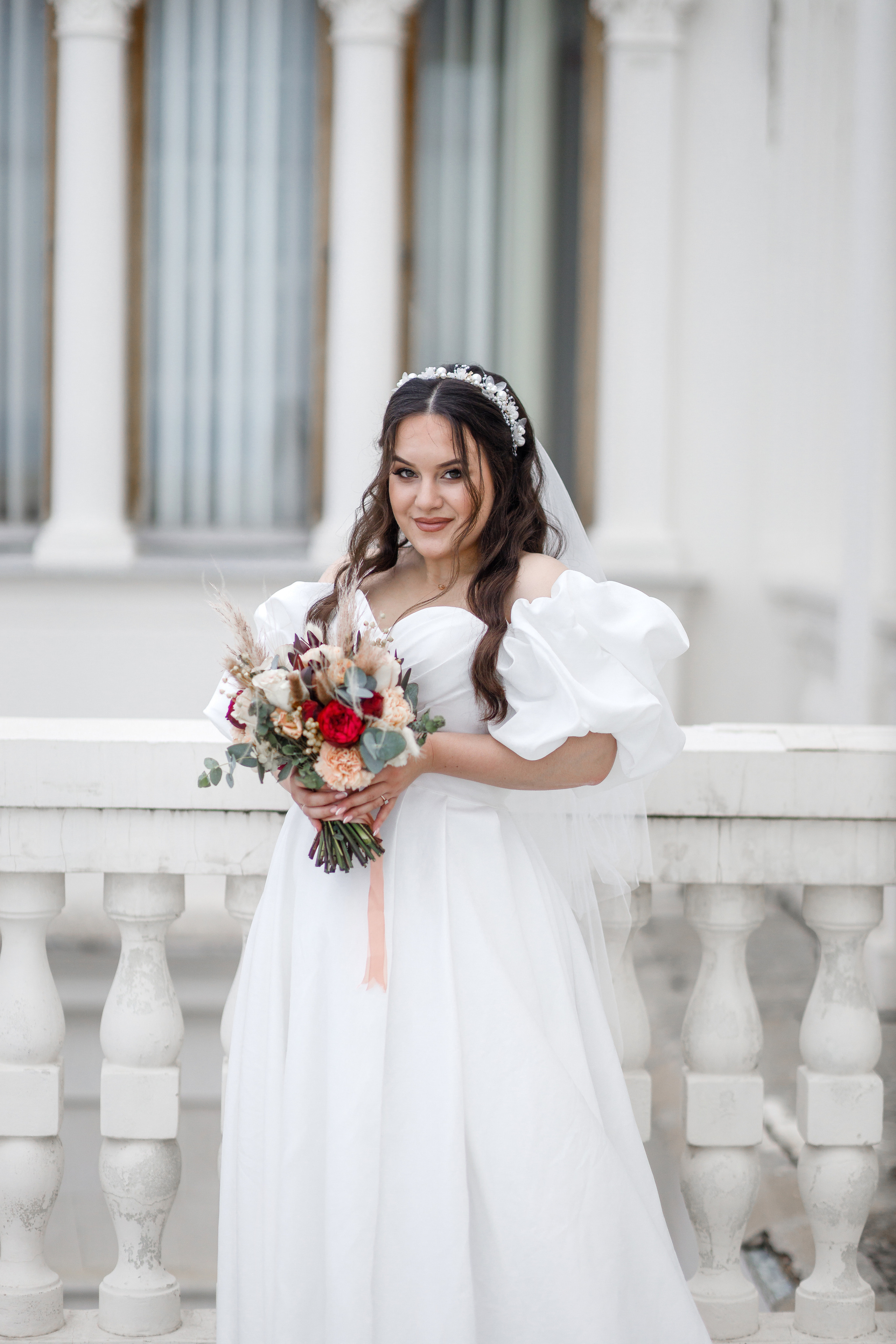 Южная терраса с бордовыми акцентами. Анонс свадьбы Анастасии и Ивана. Свадебный фотограф в Крыму и Севастополе Ольга Баскакова