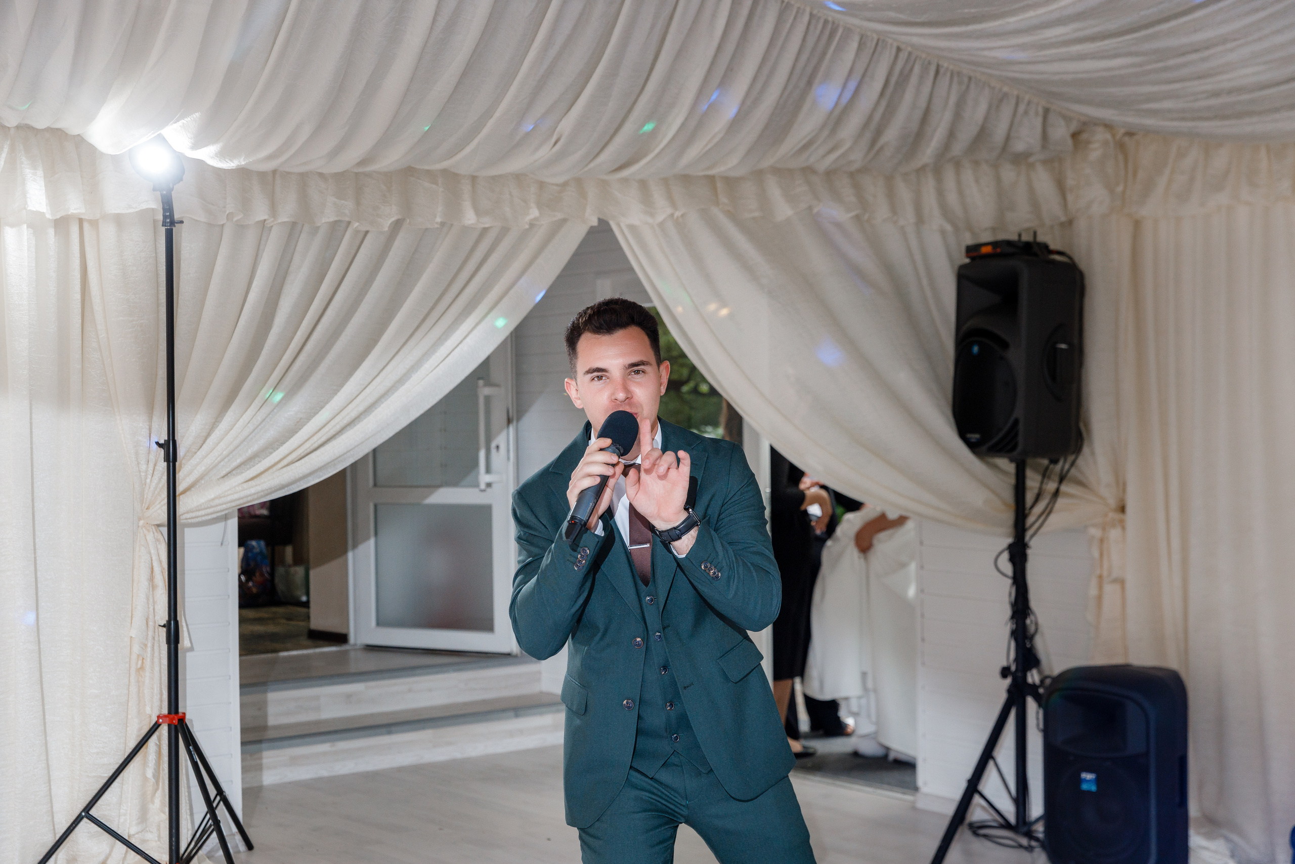 Южная терраса с бордовыми акцентами. Анонс свадьбы Анастасии и Ивана. Свадебный фотограф в Крыму и Севастополе Ольга Баскакова