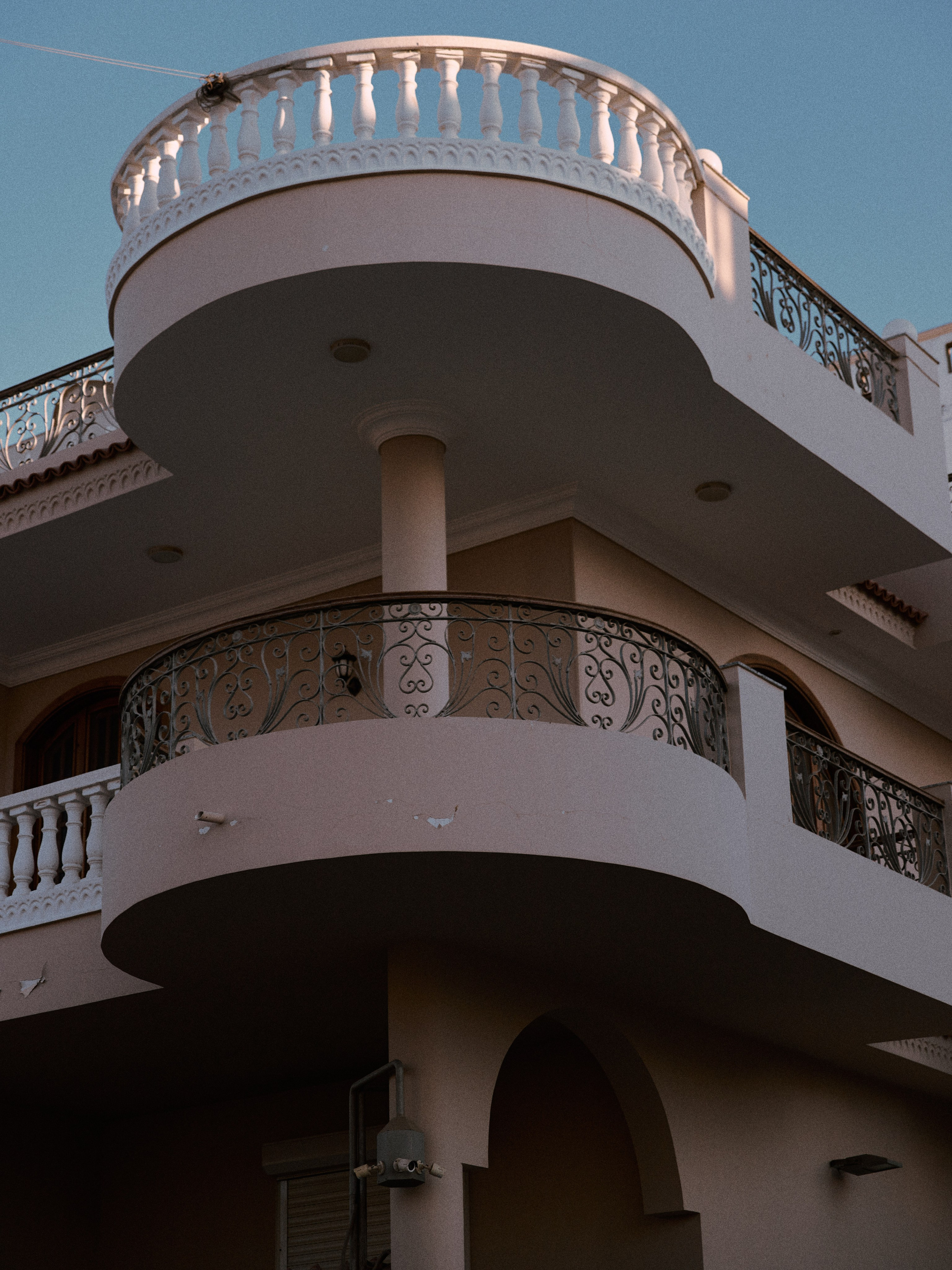 Архитектура. Jorgis Talè — photographer, kind person, teacher of arts and other mag