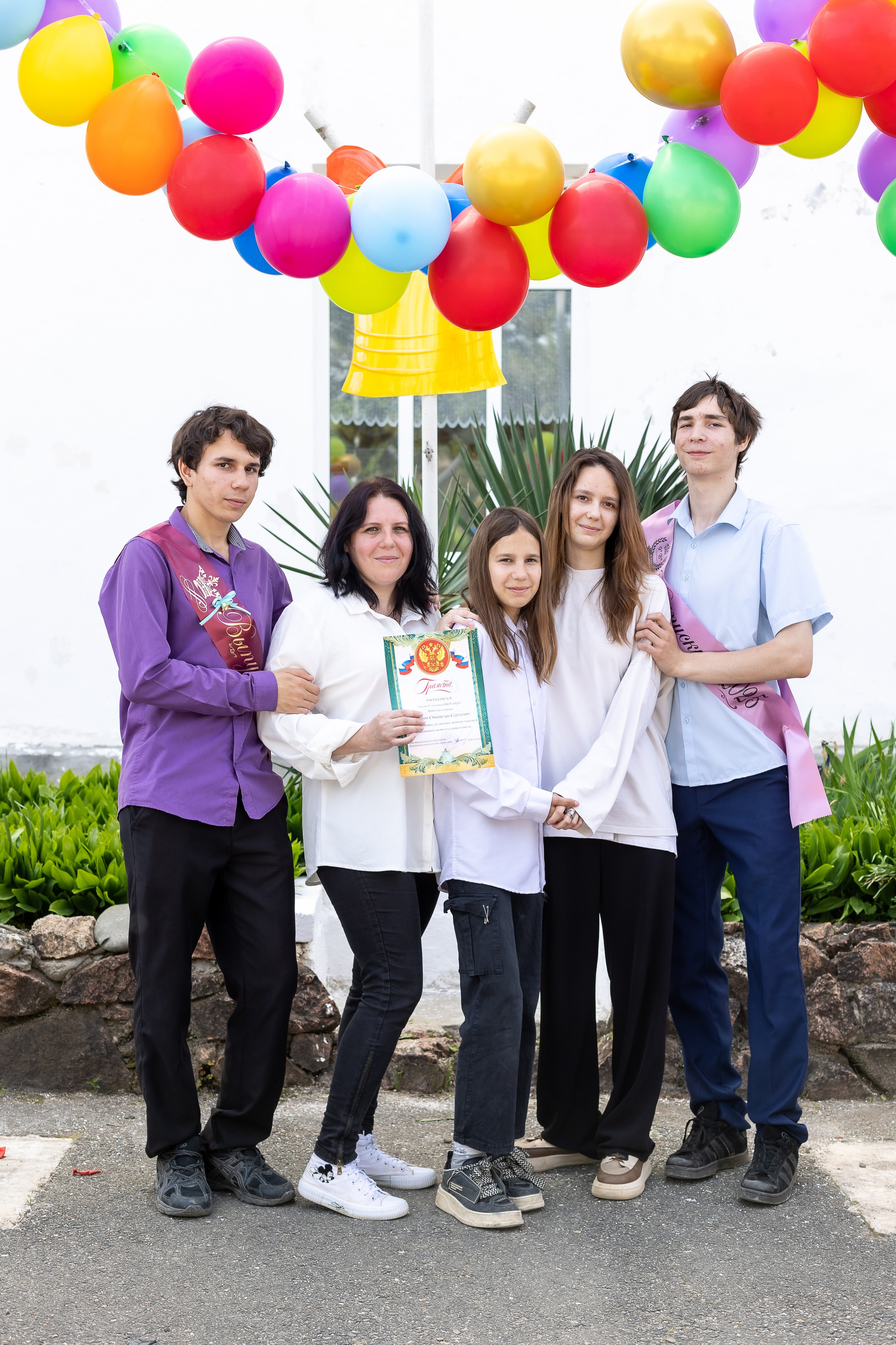 Последний звонок. Выпускные альбомы Майкоп, Краснодар Елена Золотарева