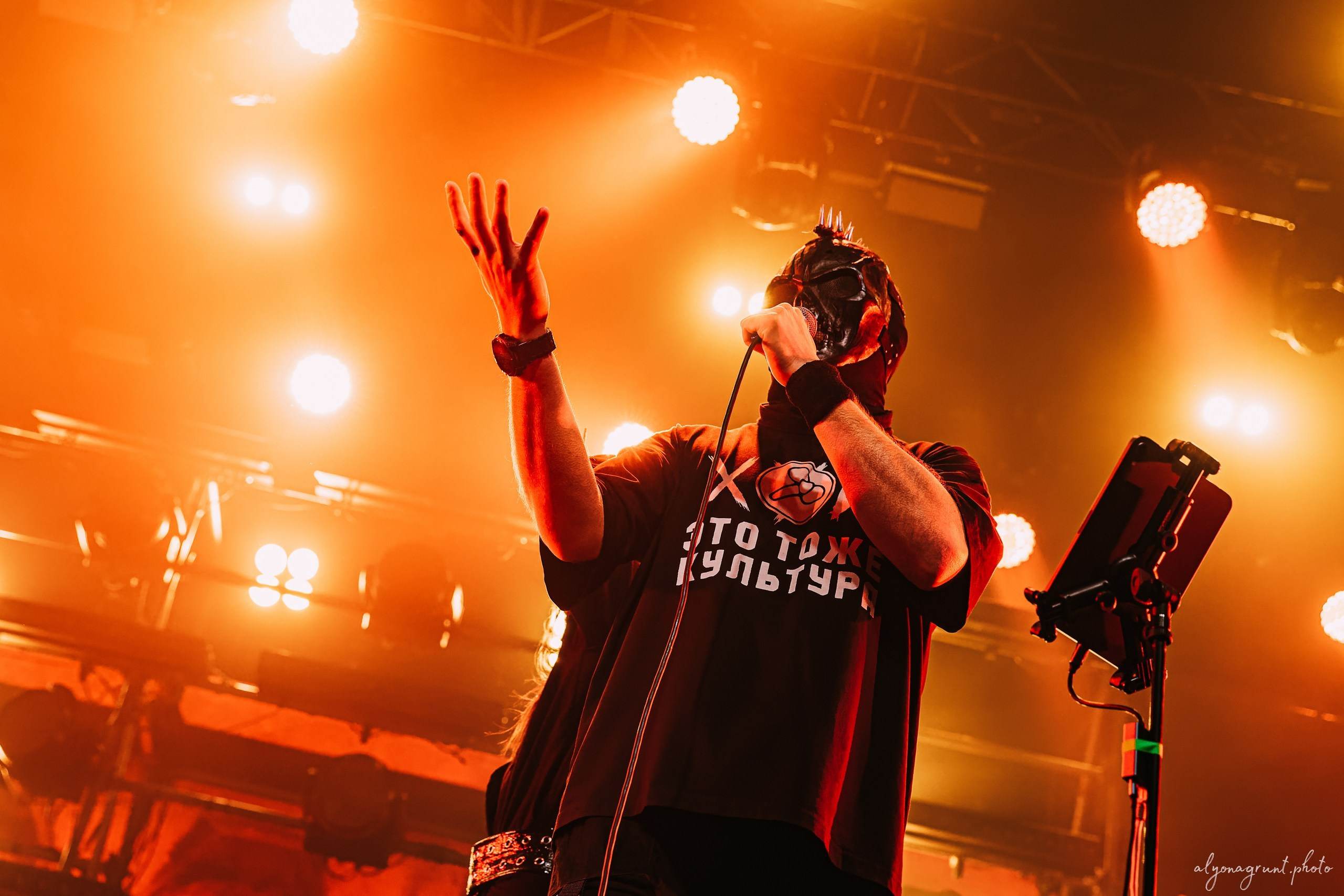 Пневмослон, фоторепортаж СПб, A2,17.10.2025. Алена Адрианова: фотограф в Санкт-Петербурге