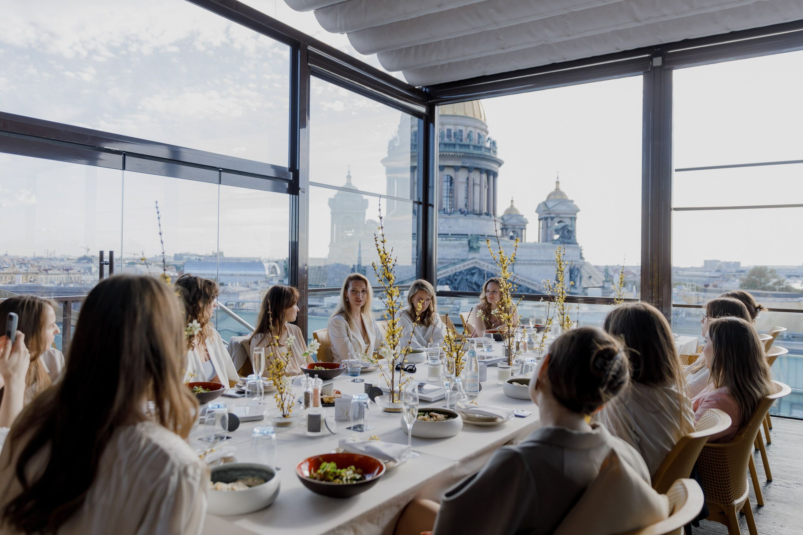 Бранч для невест Grey Chic. Свадебный фотограф Москва Европа Мария Коренчук