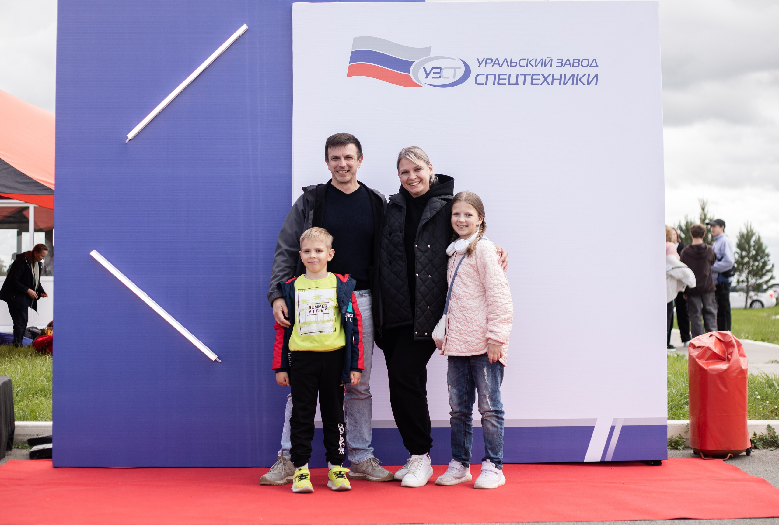 УЗСТ- Корпоративный тимбилдинг на аэродроме. Репортажный и свадебный фотограф в Челябинске Елисеев Павел