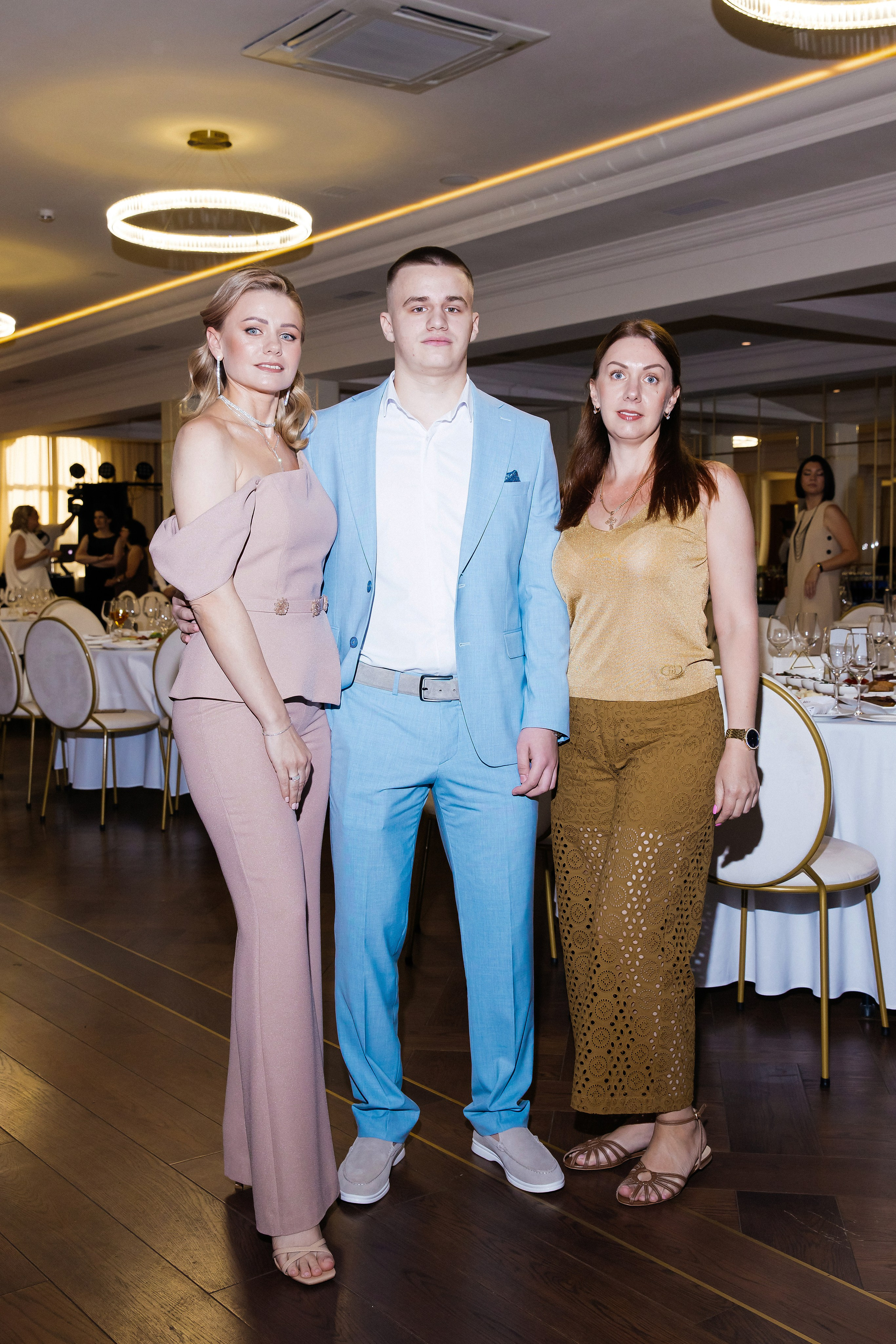 11 класс ШК.100. Фотограф и Видеограф в Краснодаре Юлия Солодченко